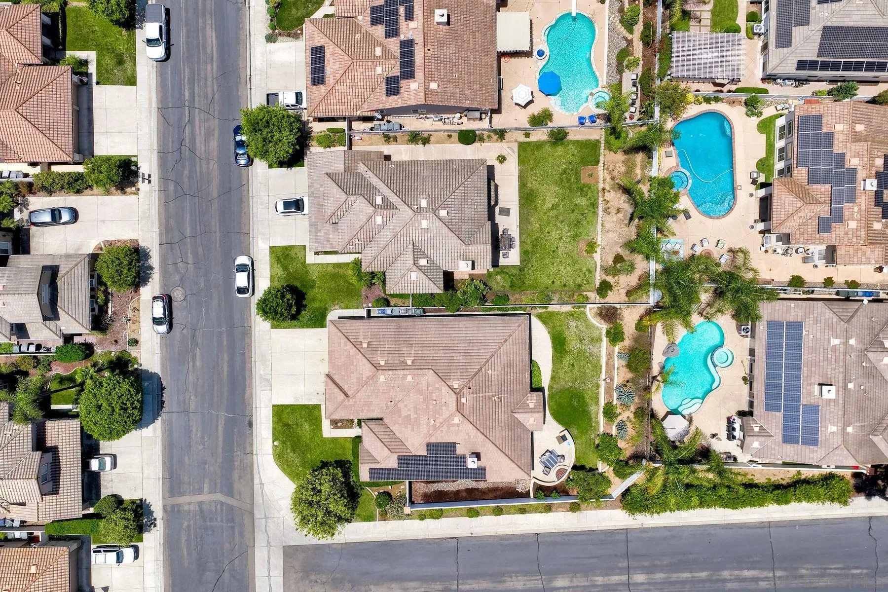 https://cdn.realtyfeed.com/cdn/127/250030451/8459840dfc16eb44125703d3bcd5b6fe.webp