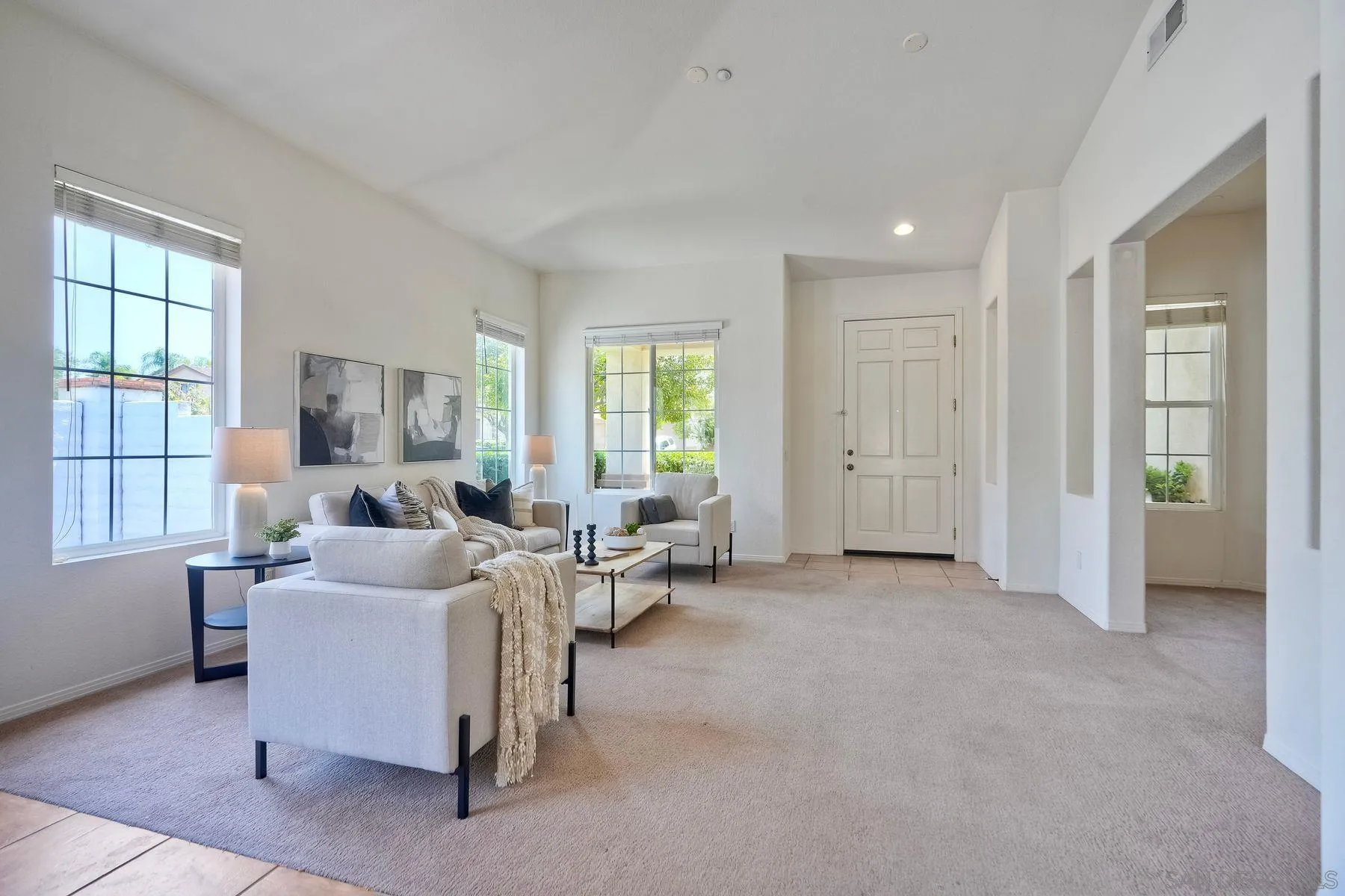 https://cdn.realtyfeed.com/cdn/127/250030451/8831c34186dcfff7a387cb937265f356.webp