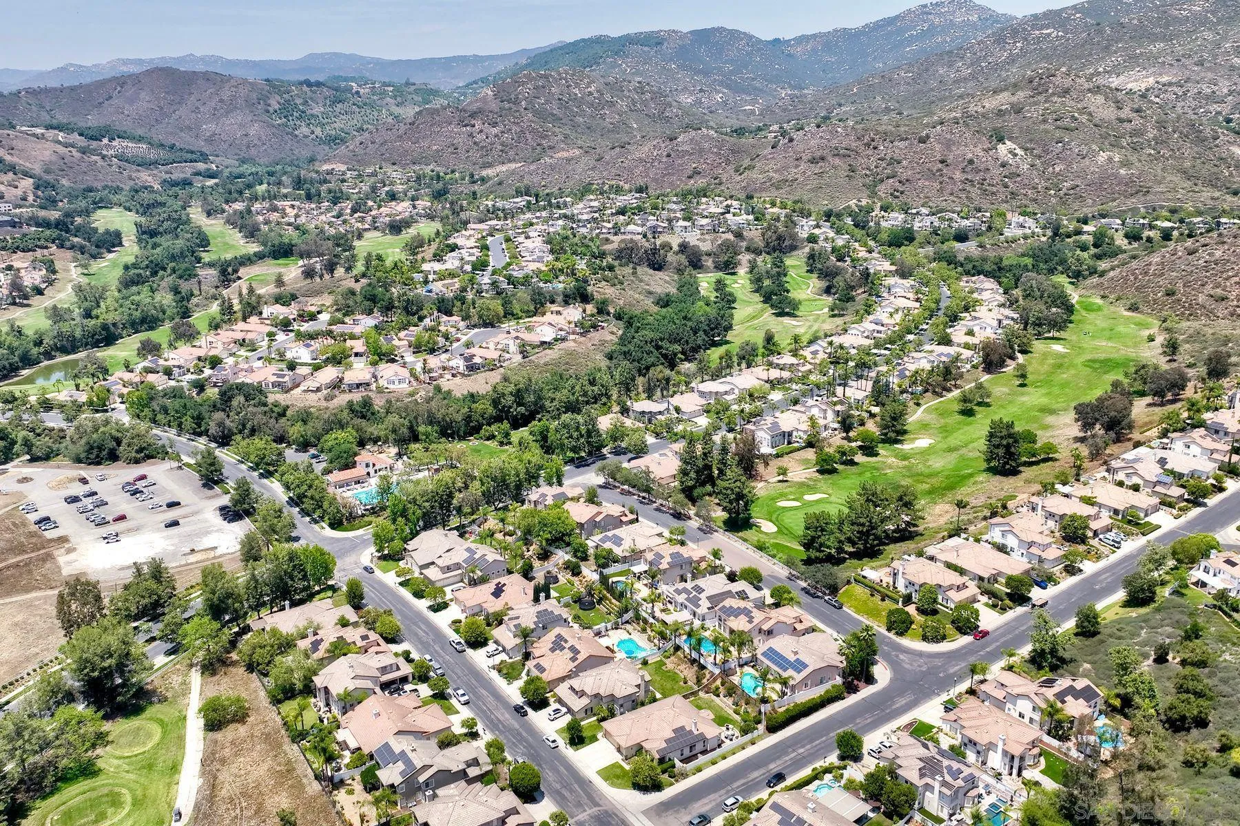 https://cdn.realtyfeed.com/cdn/127/250030451/cea94fc370bf0ff15c914980ea6b4eec.webp