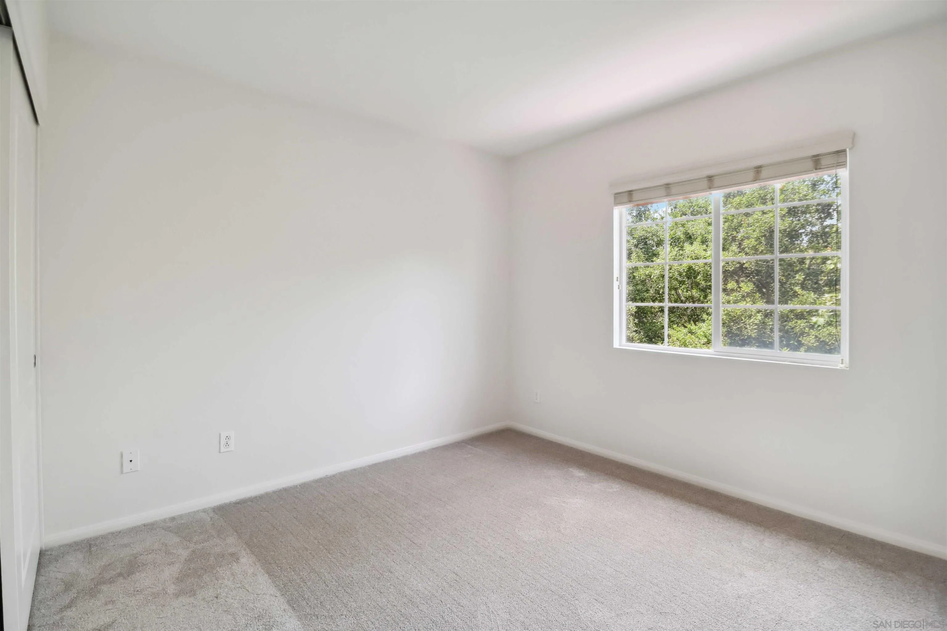 https://cdn.realtyfeed.com/cdn/127/250030452/8ea79bc0216c6d029eeedae316e509c5.webp