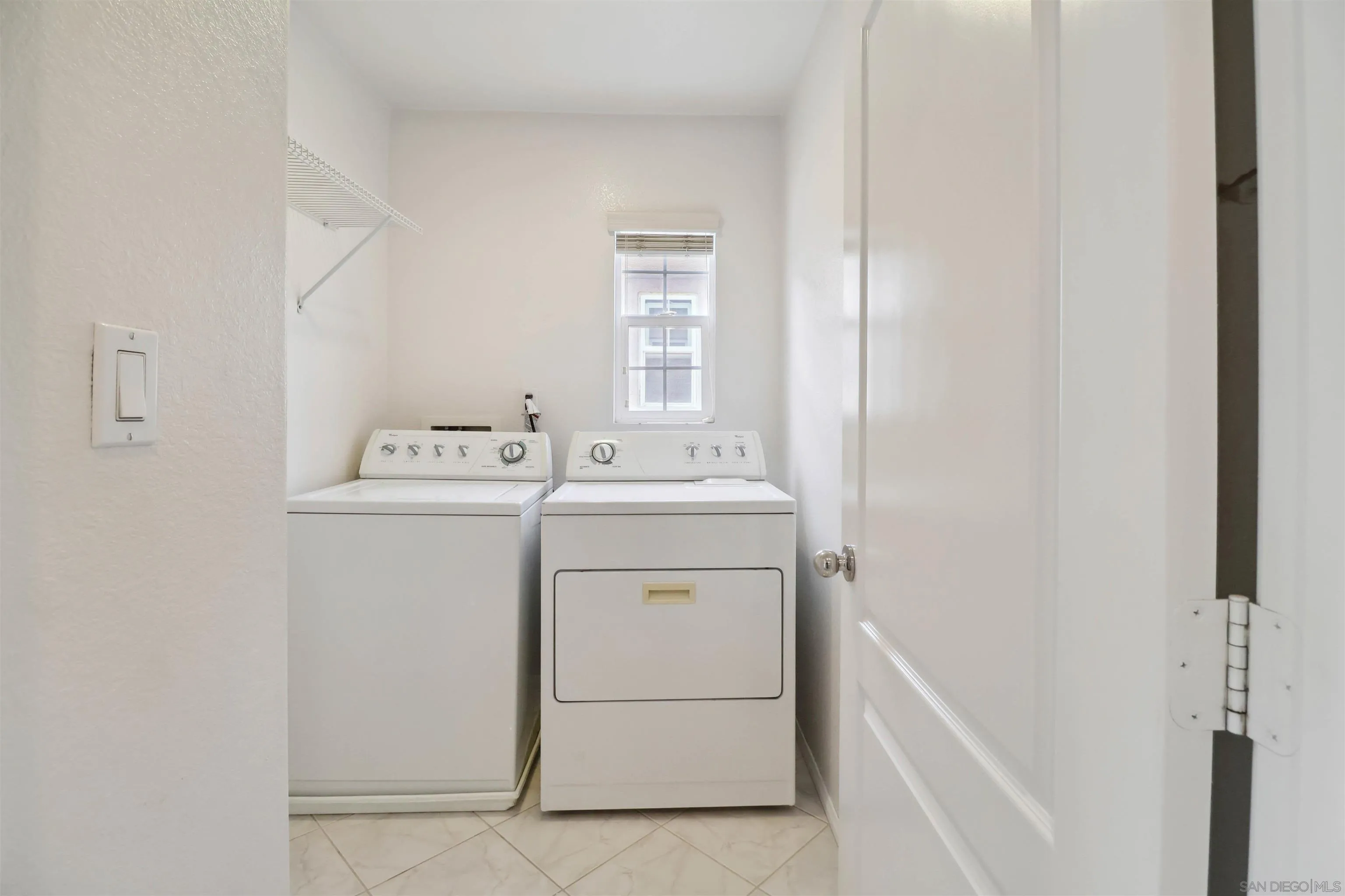 https://cdn.realtyfeed.com/cdn/127/250030452/aa91332b600d58b1e7f52b2a9dd2f14e.webp