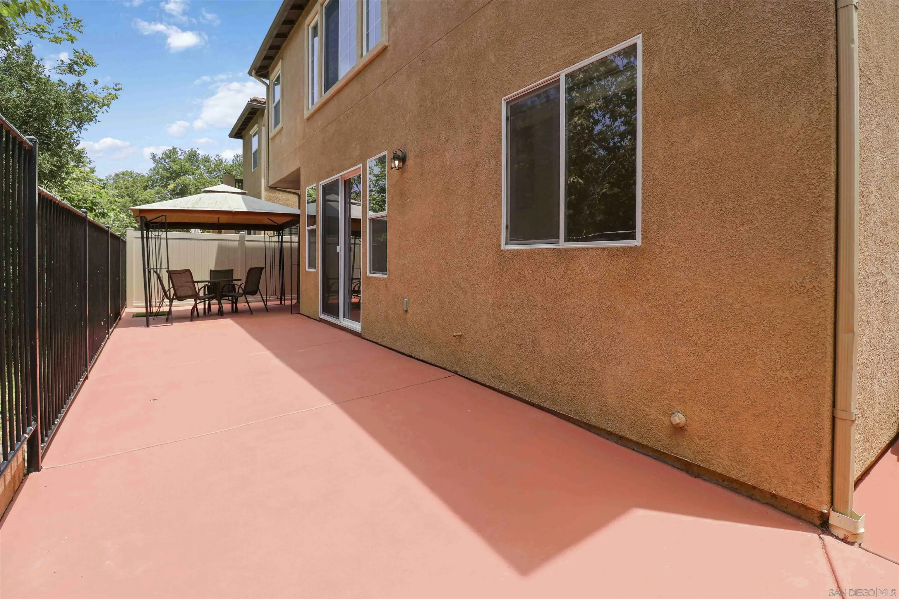 https://cdn.realtyfeed.com/cdn/127/250030452/bd2a496167c3e1946c2d4d94b1b2b835.webp