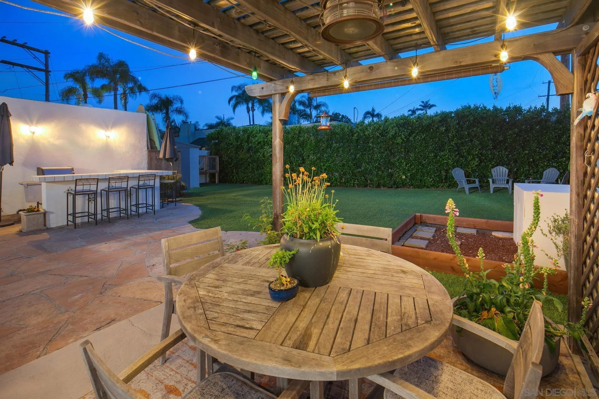 https://cdn.realtyfeed.com/cdn/127/250030454/d19169d4c2687fba829ba99e1b9e5d25.webp