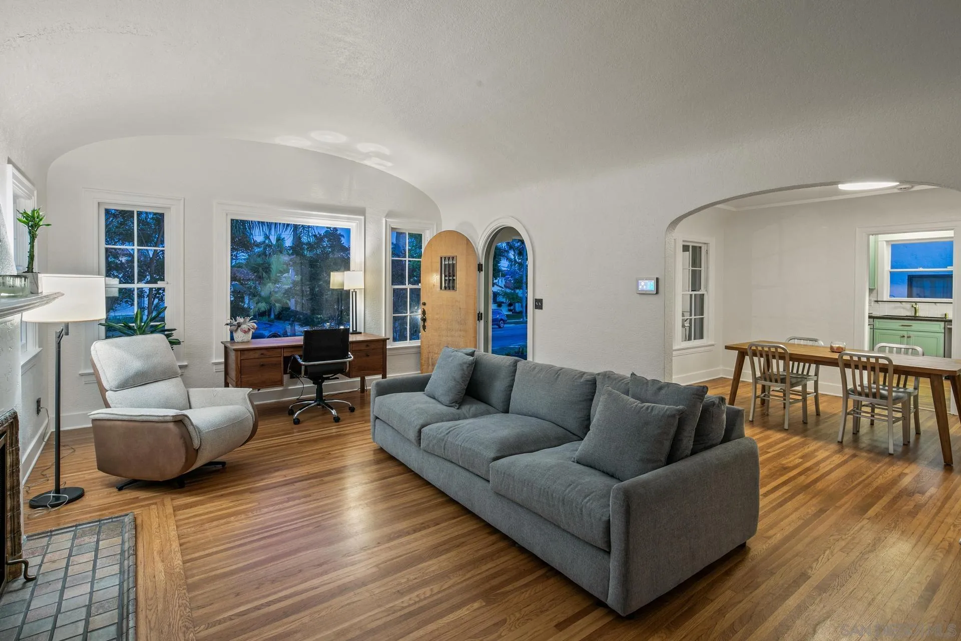 https://cdn.realtyfeed.com/cdn/127/250030454/db13016d0d346c1b080d5d9c28a30510.webp