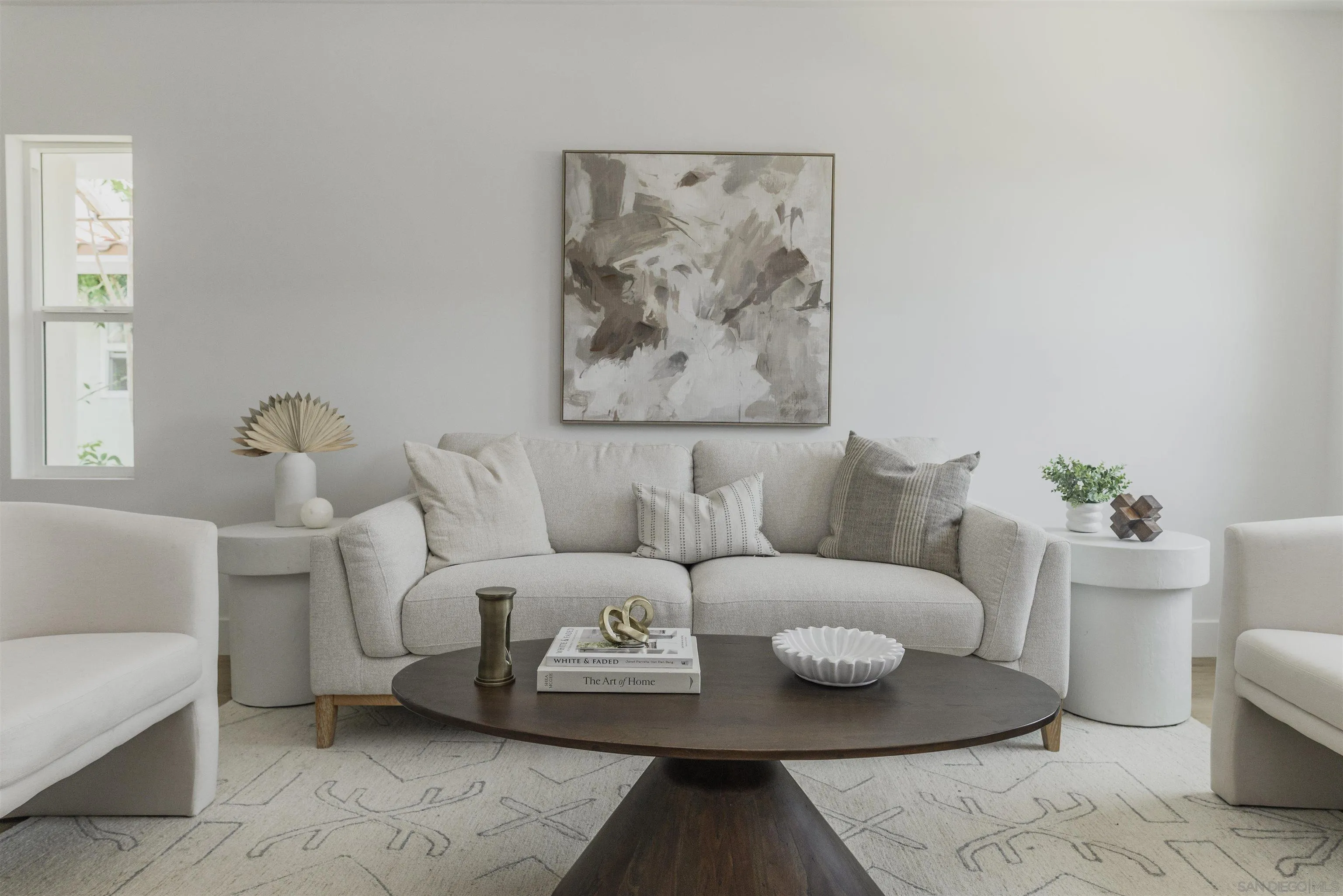 https://cdn.realtyfeed.com/cdn/127/250030462/cfe0d422037ea569ee983ae1b93cf38c.webp