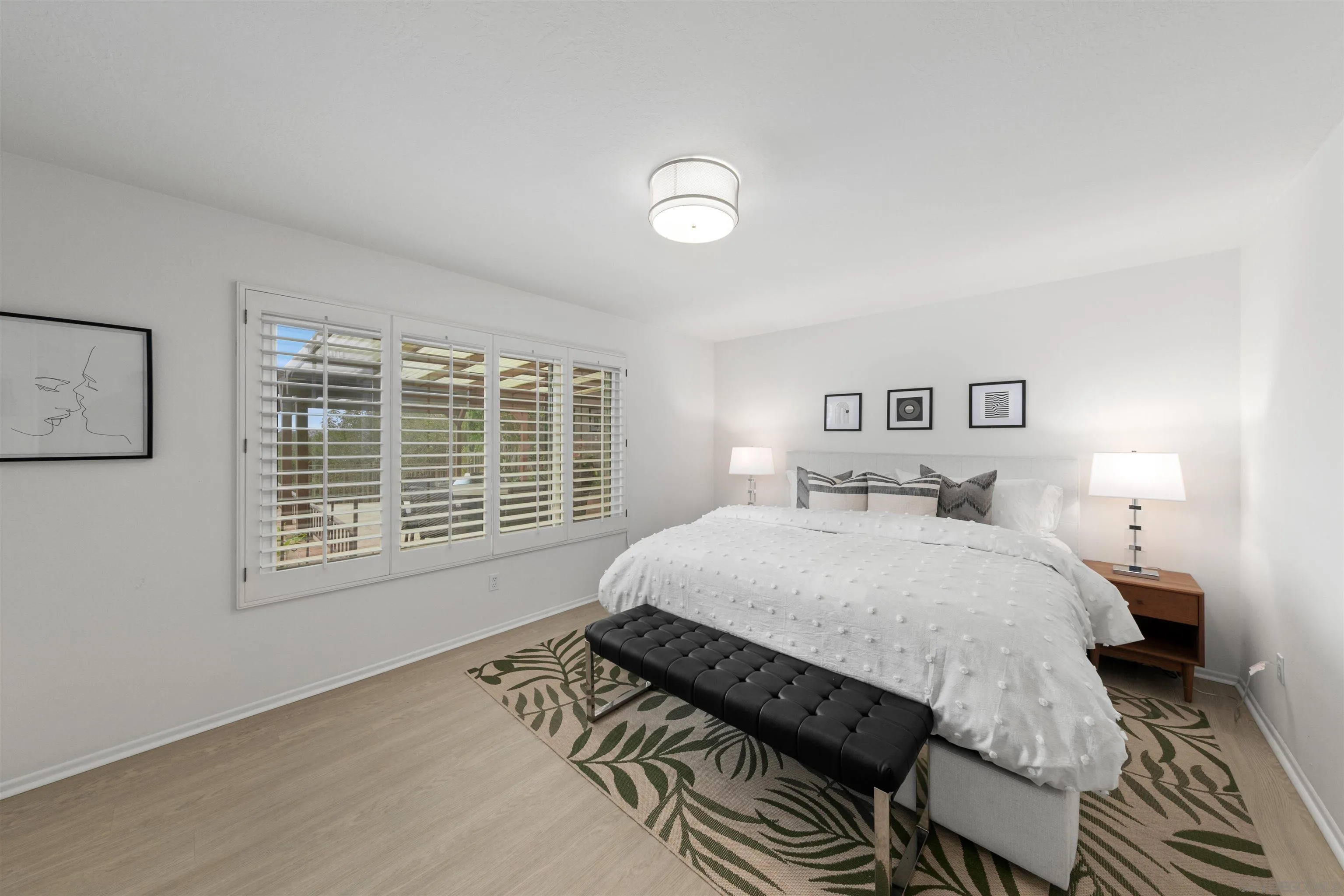 https://cdn.realtyfeed.com/cdn/127/250030464/157998615b8100a372da320205632637.webp