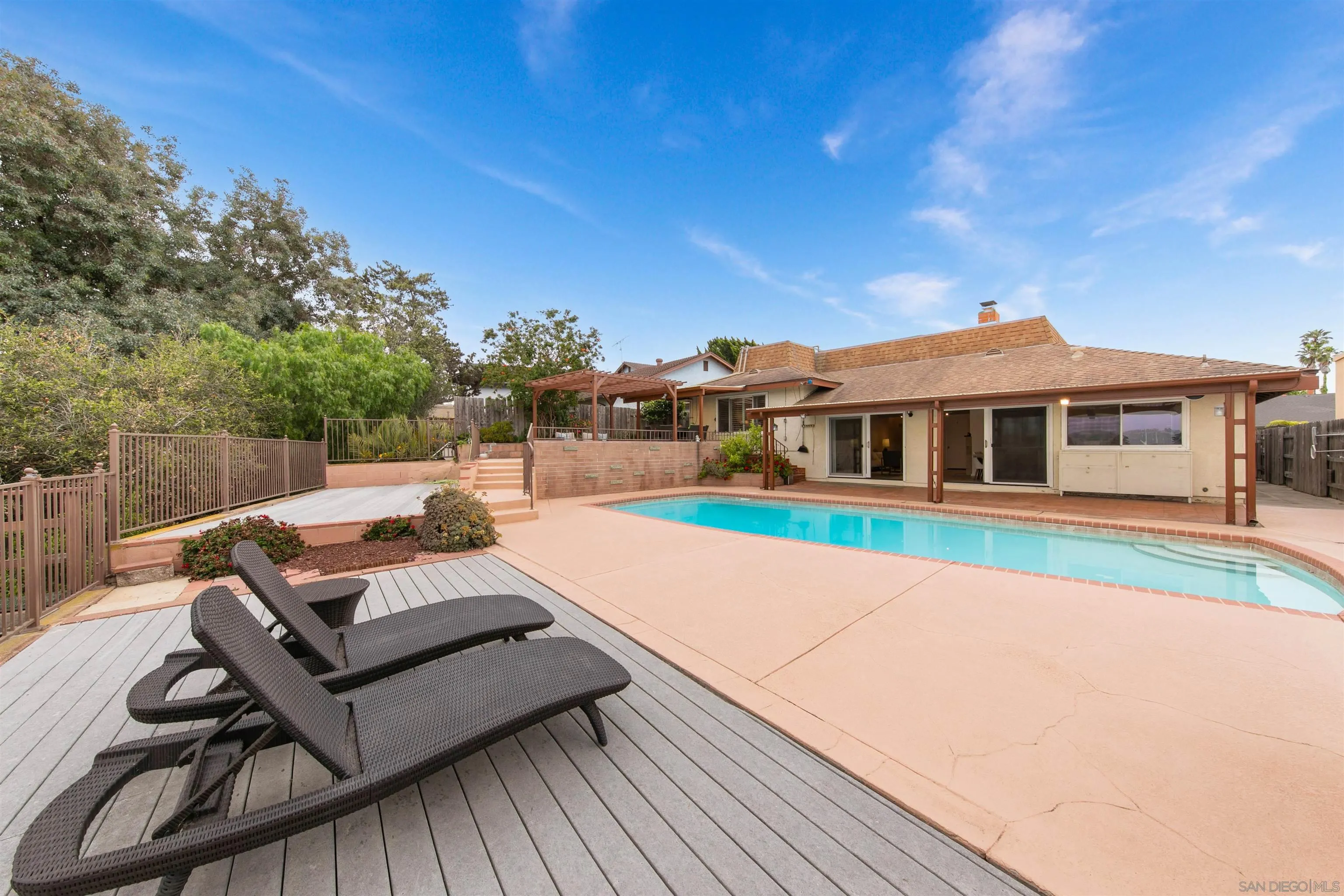 https://cdn.realtyfeed.com/cdn/127/250030464/300735823be53fa362e1059314e85044.webp