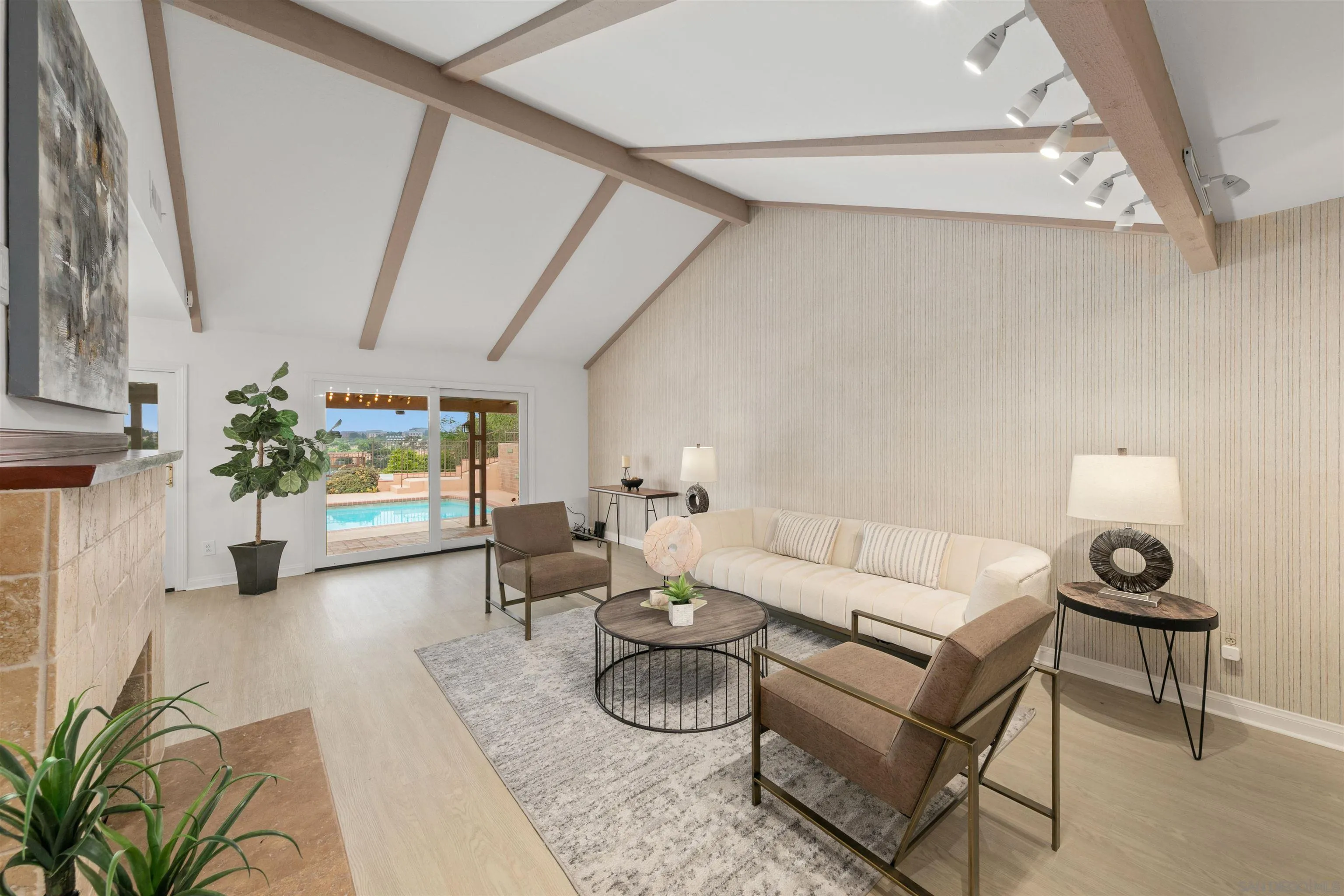 https://cdn.realtyfeed.com/cdn/127/250030464/45463784963d36623765f60743c7890a.webp