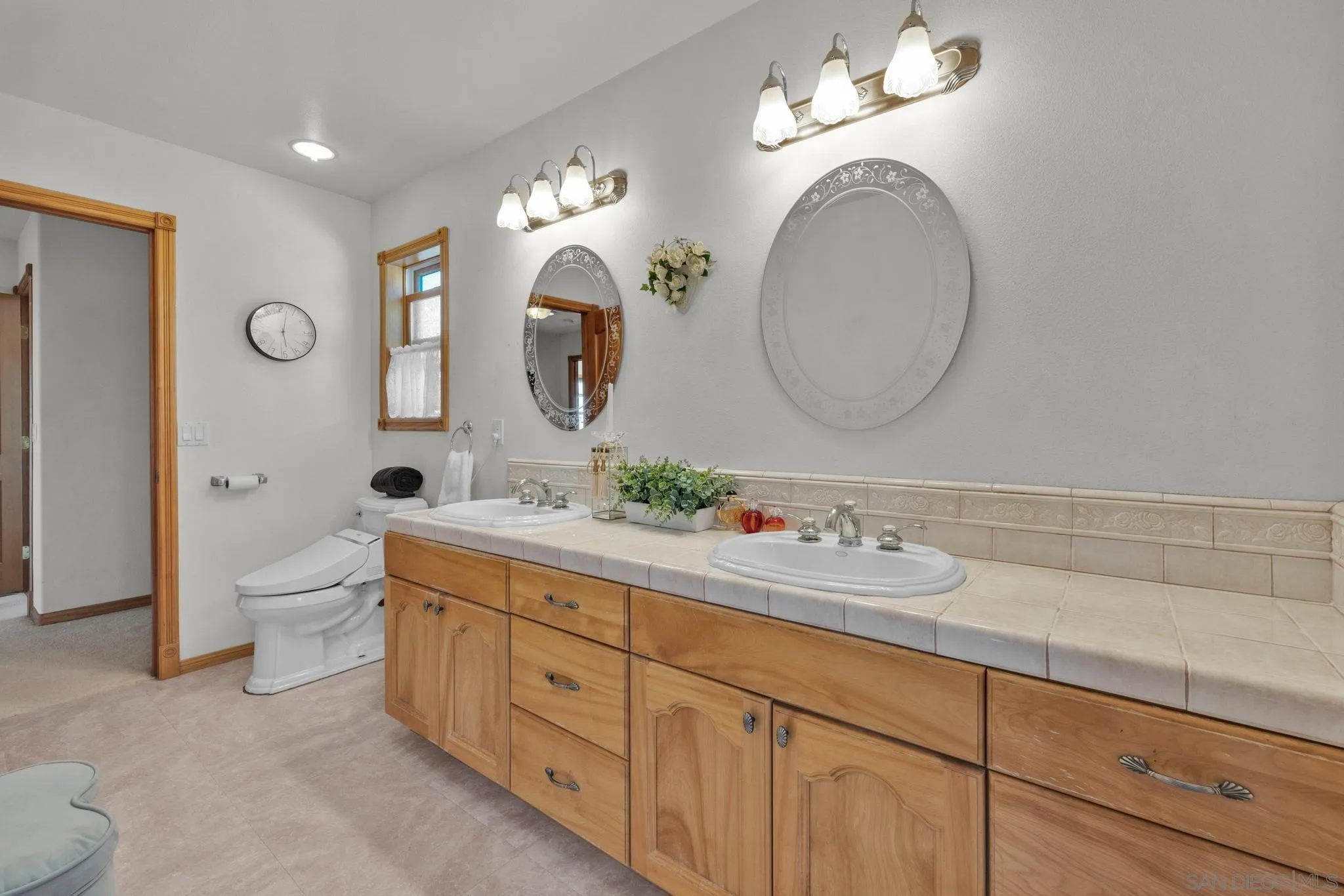 https://cdn.realtyfeed.com/cdn/127/250030469/44671f9eaf49d036911c1080a71c8d34.webp