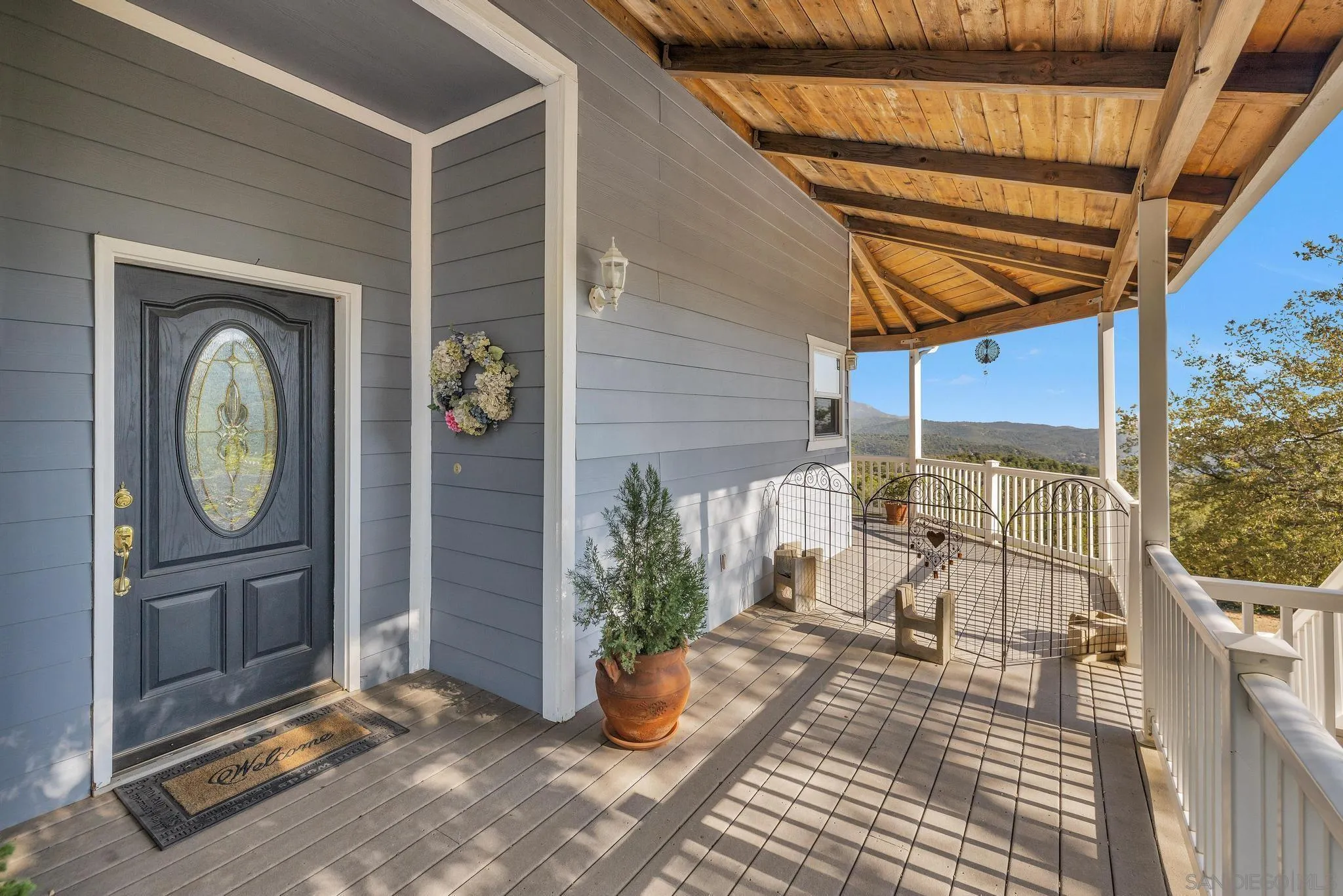 https://cdn.realtyfeed.com/cdn/127/250030469/967f60ddf867498f506678ac66322b24.webp