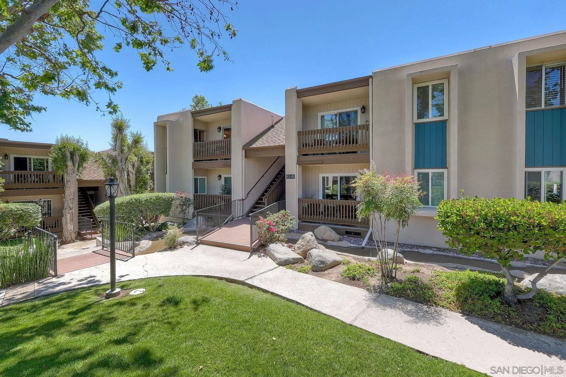 Photo #2: 250030495 Listing 