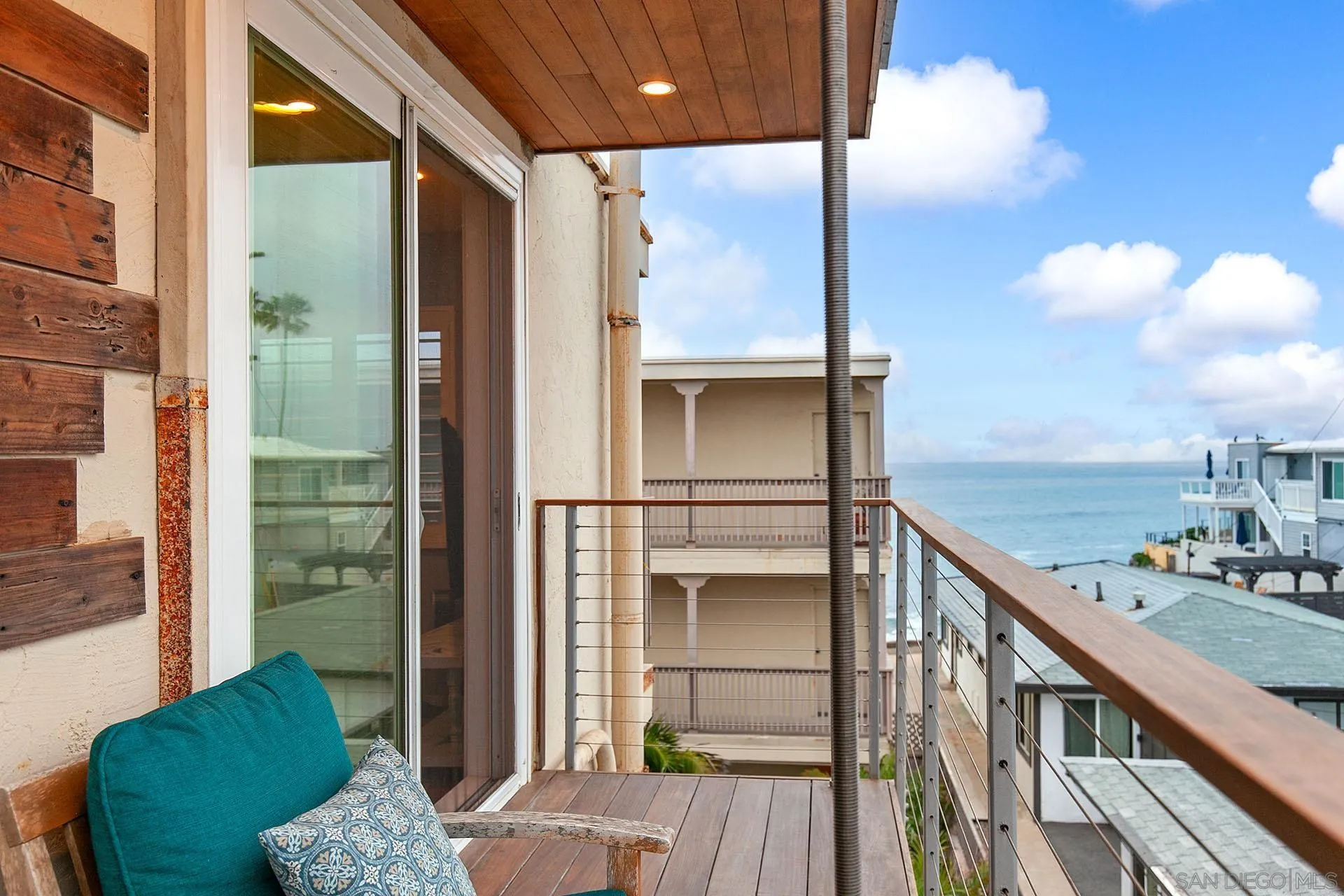 Browse active condo listings in OCEAN BEACH