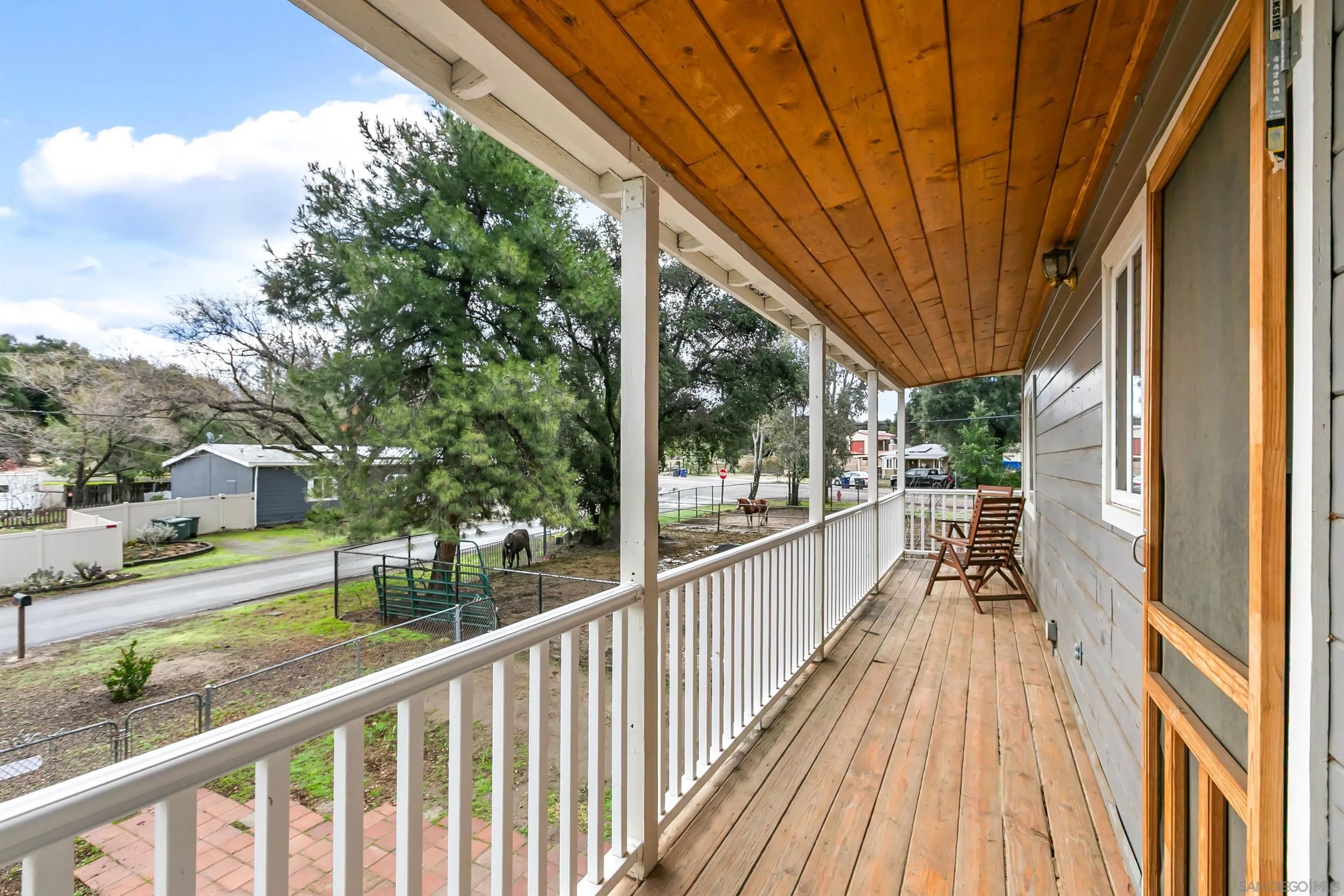 https://cdn.realtyfeed.com/cdn/127/250030511/0721a3438676e1b50c5e9d6306ecc06c.webp