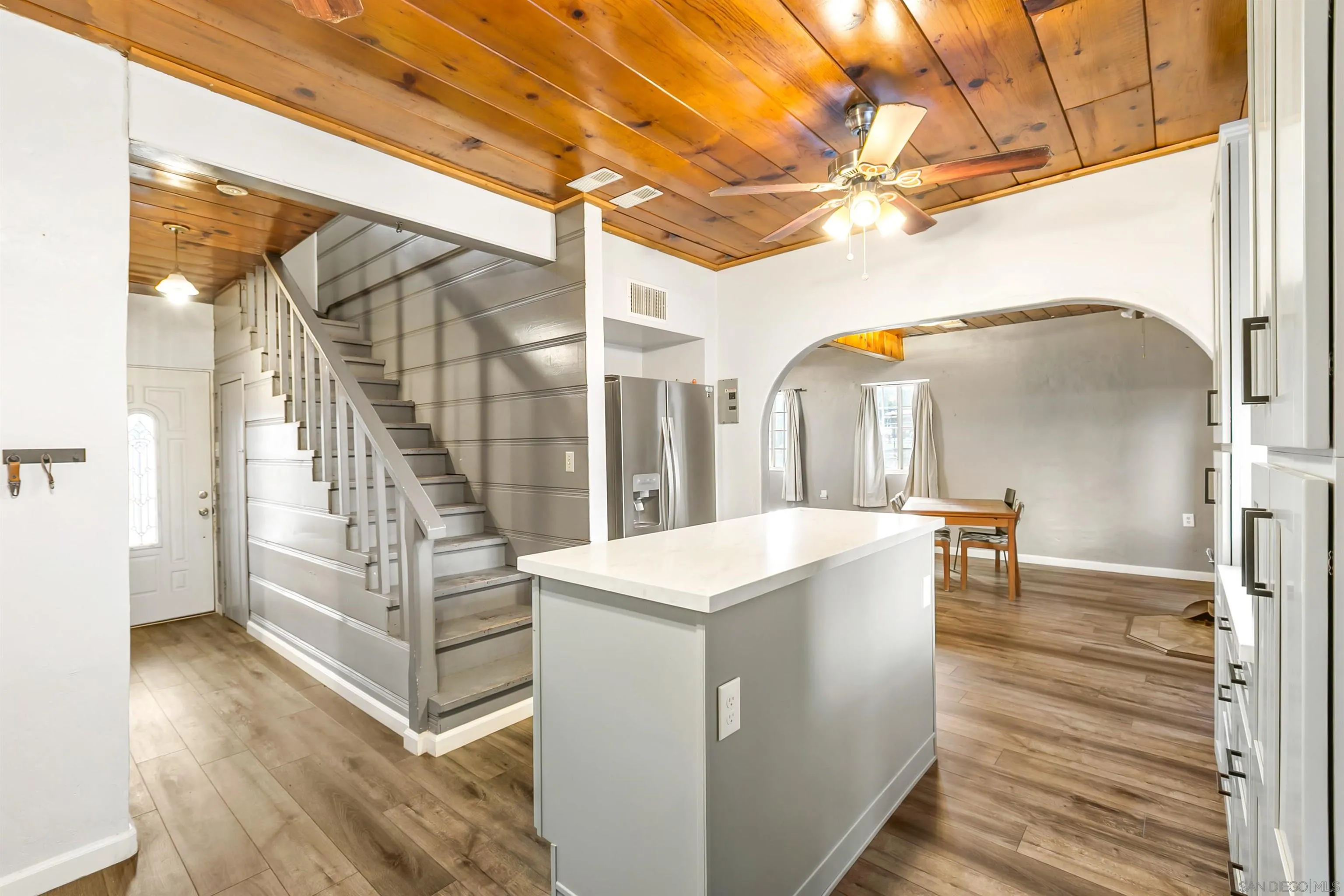 https://cdn.realtyfeed.com/cdn/127/250030511/3ac587b6baa2bfec35be1b7d94155b94.webp