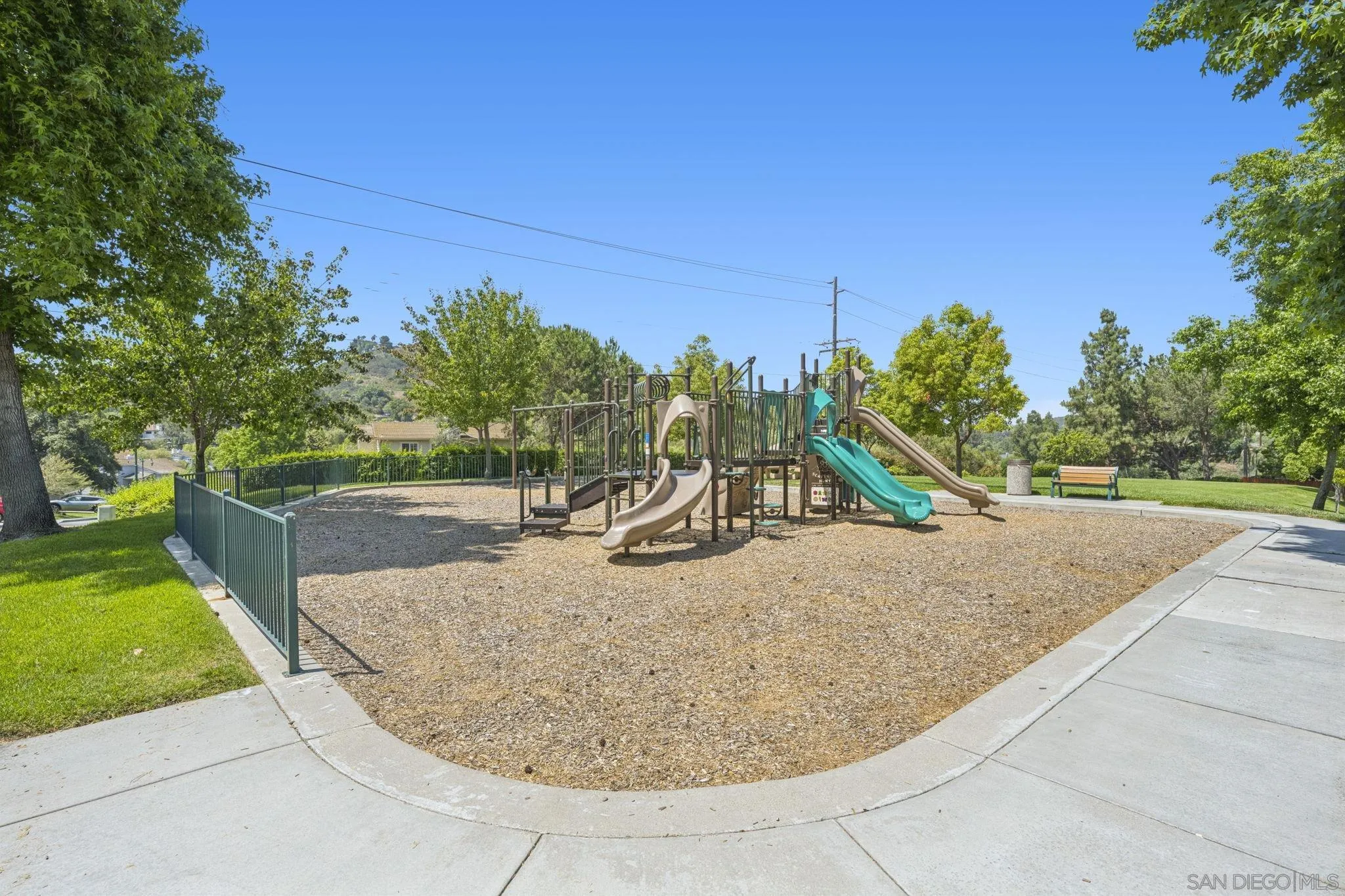 https://cdn.realtyfeed.com/cdn/127/250030522/19b0b2022fd4c0b87a469dfc39bf77ad.webp
