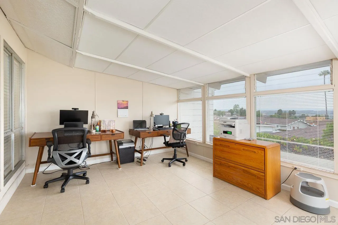 Photo #7: 250030524 Listing: Photo #7