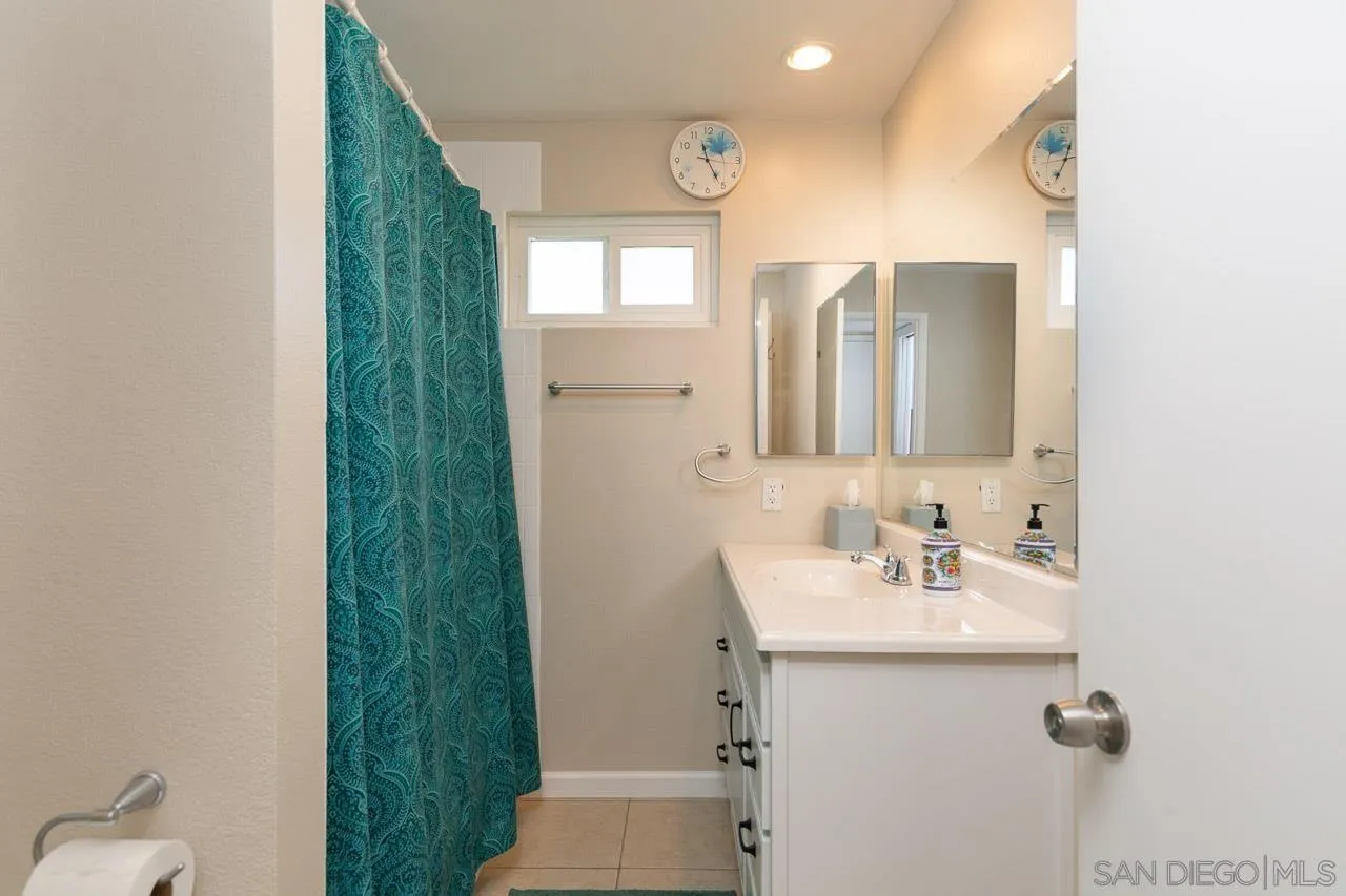Photo #13: 250030524 Listing: Photo #13