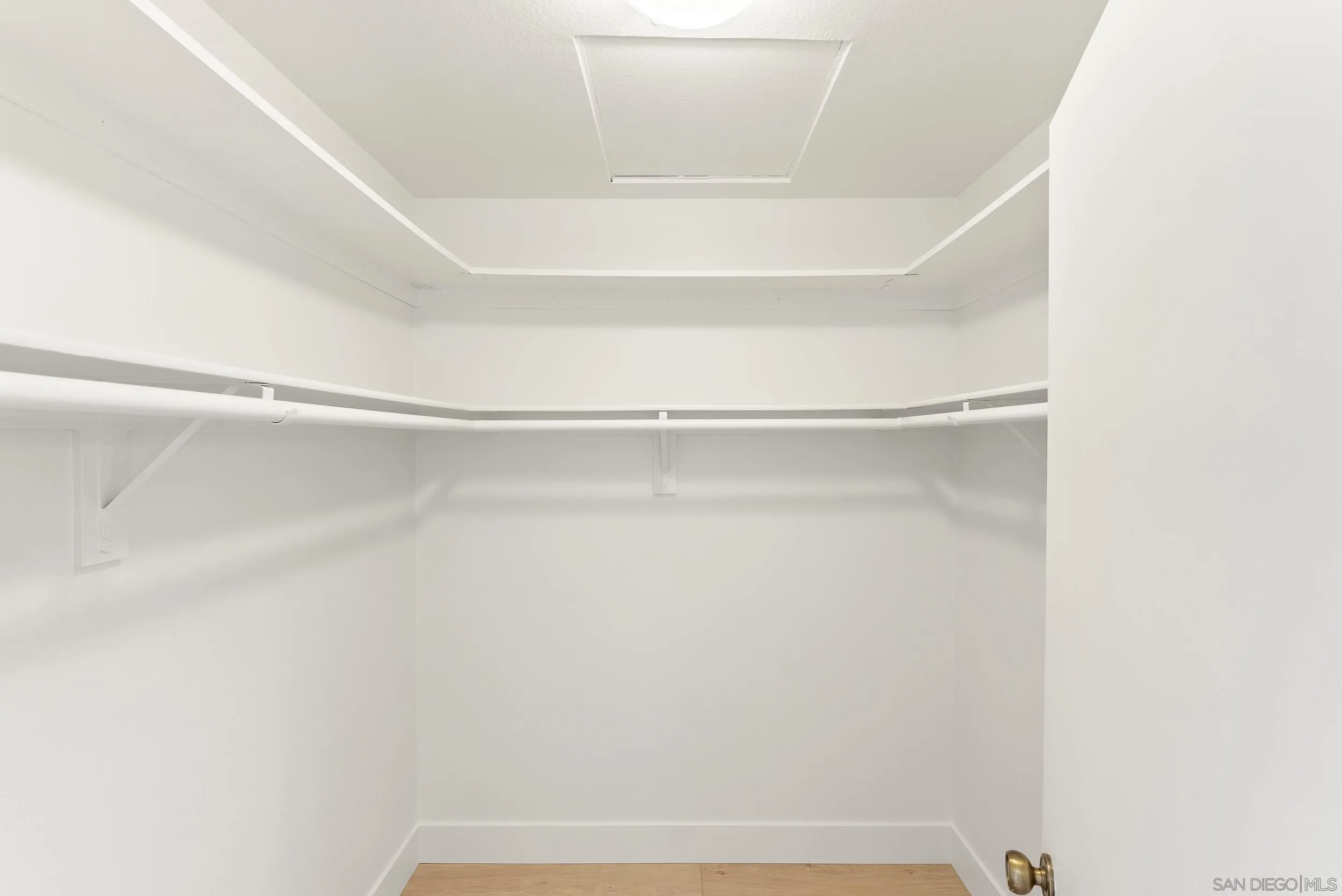 Photo #20: 250030559 Listing: Photo #20