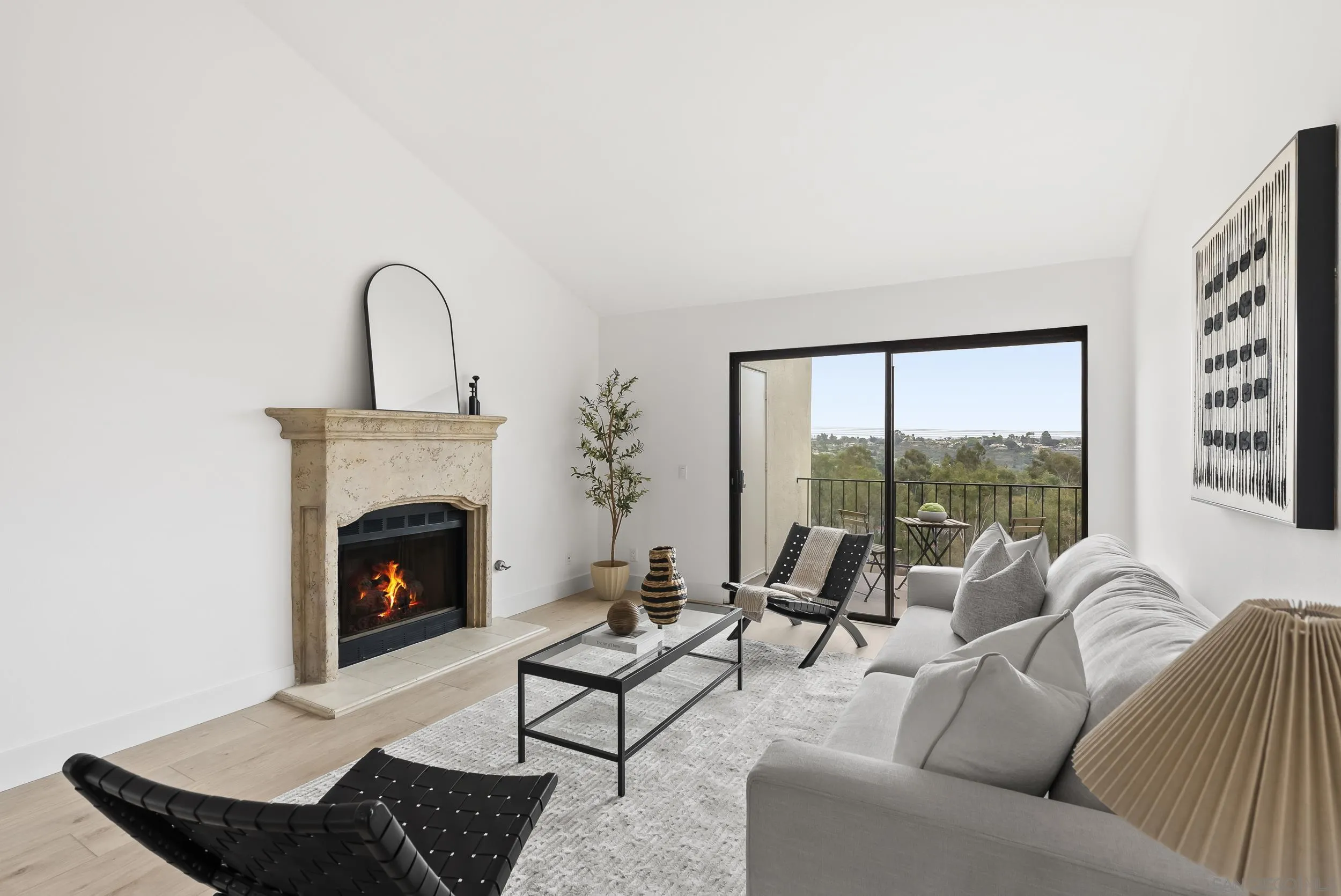 Photo #3: 250030559 Listing 