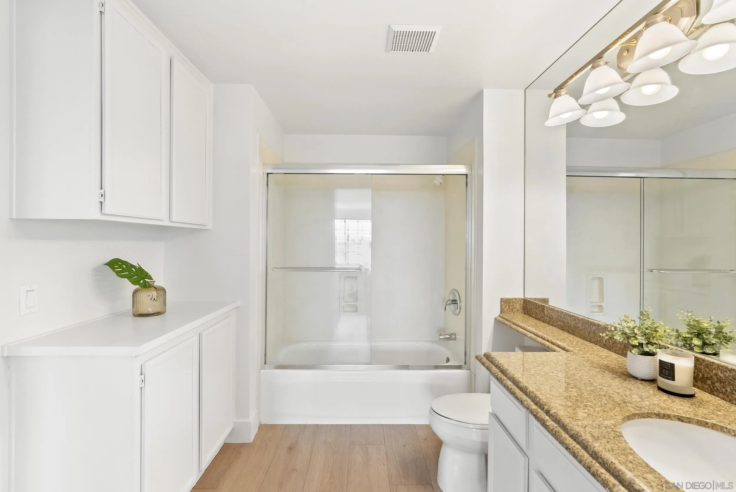 Photo #27: 250030559 Listing: Photo #27