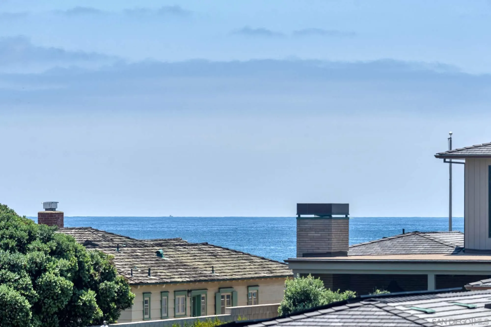 Photo #2: 250030573 Listing 
