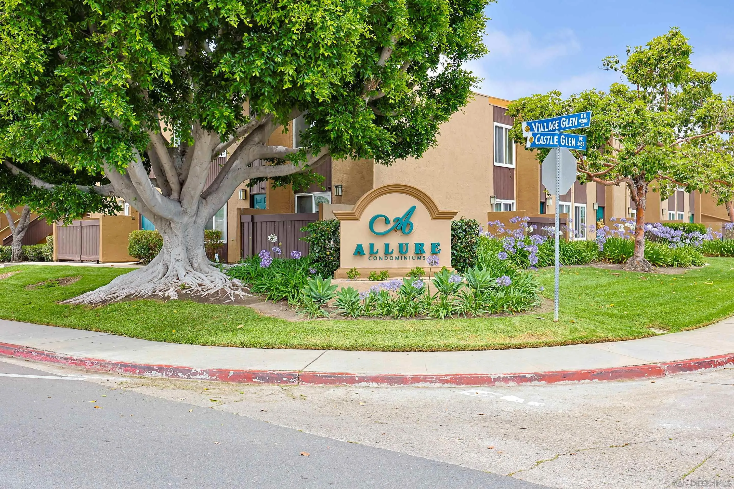 Photo #2: 250030574 Listing 