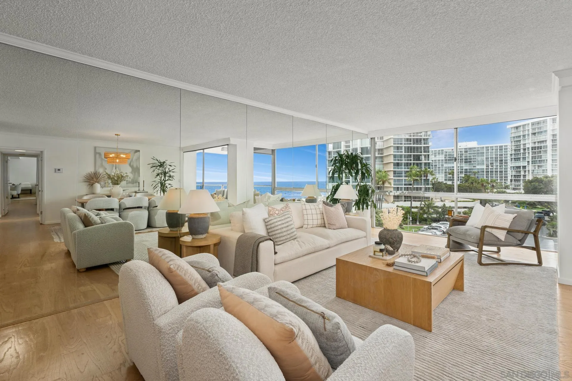 Photo #3: 250030579 Listing 