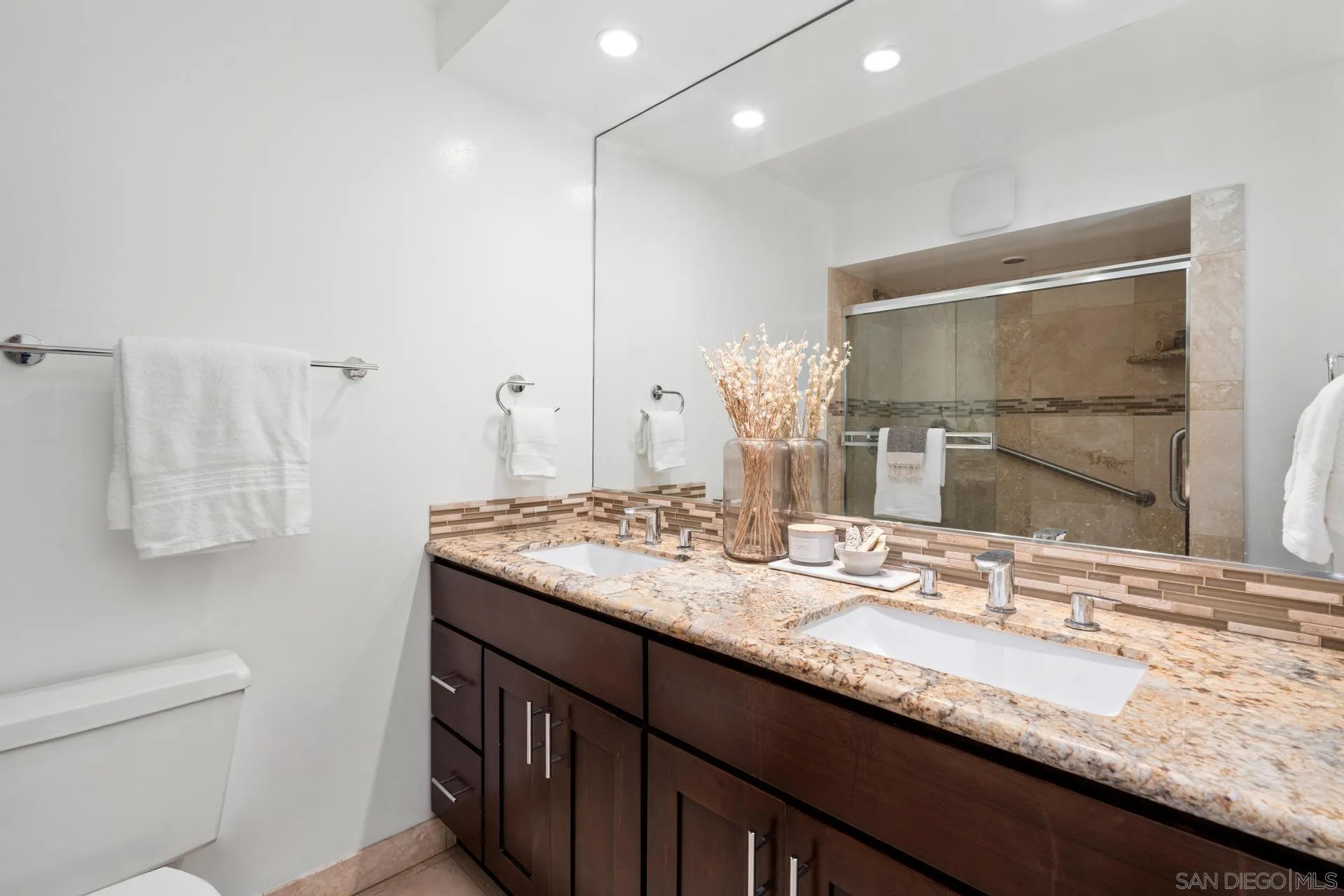 Photo #28: 250030579 Listing: Photo #28