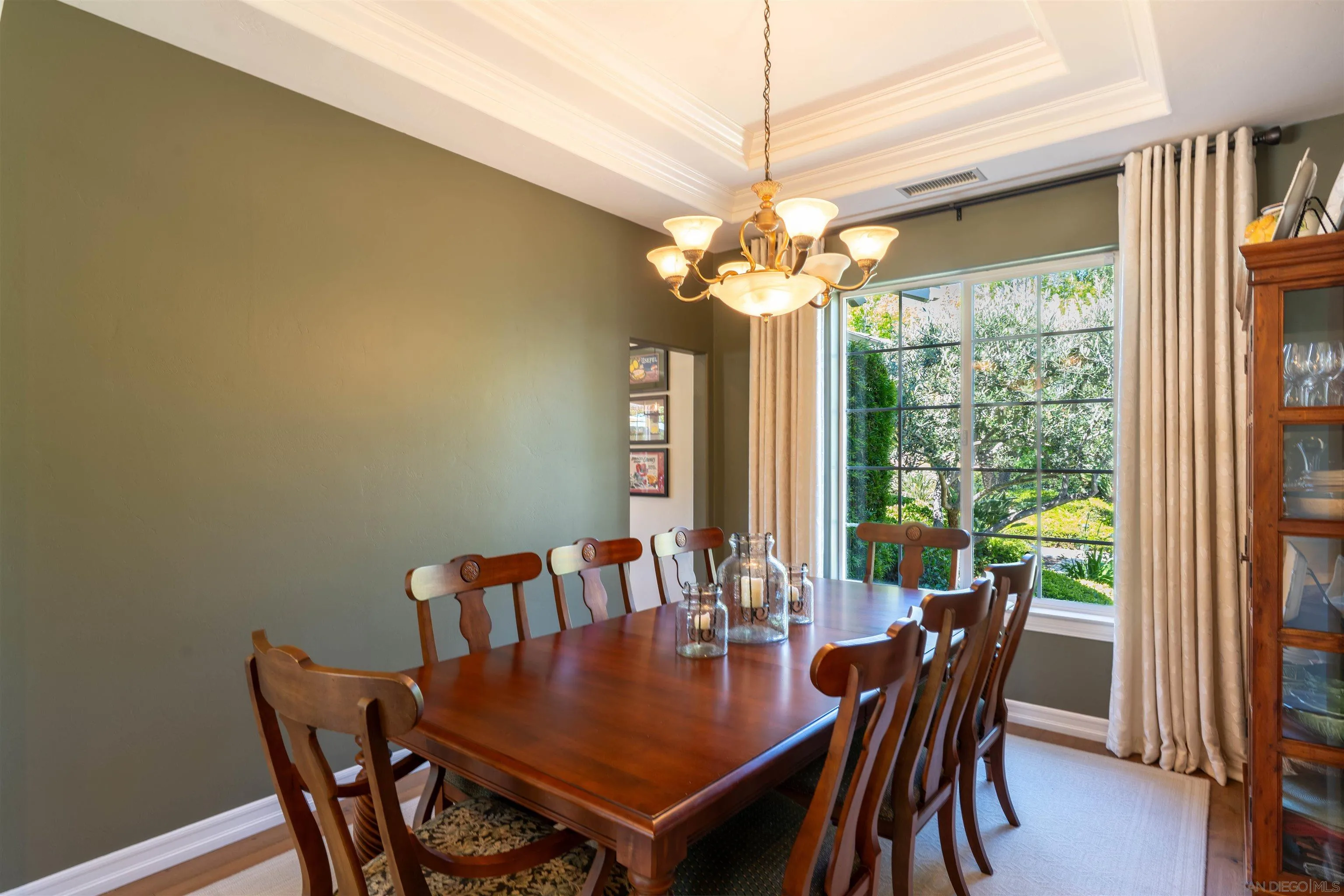 https://cdn.realtyfeed.com/cdn/127/250030582/9db0677d73b80a94aebcfe3833b01ede.webp