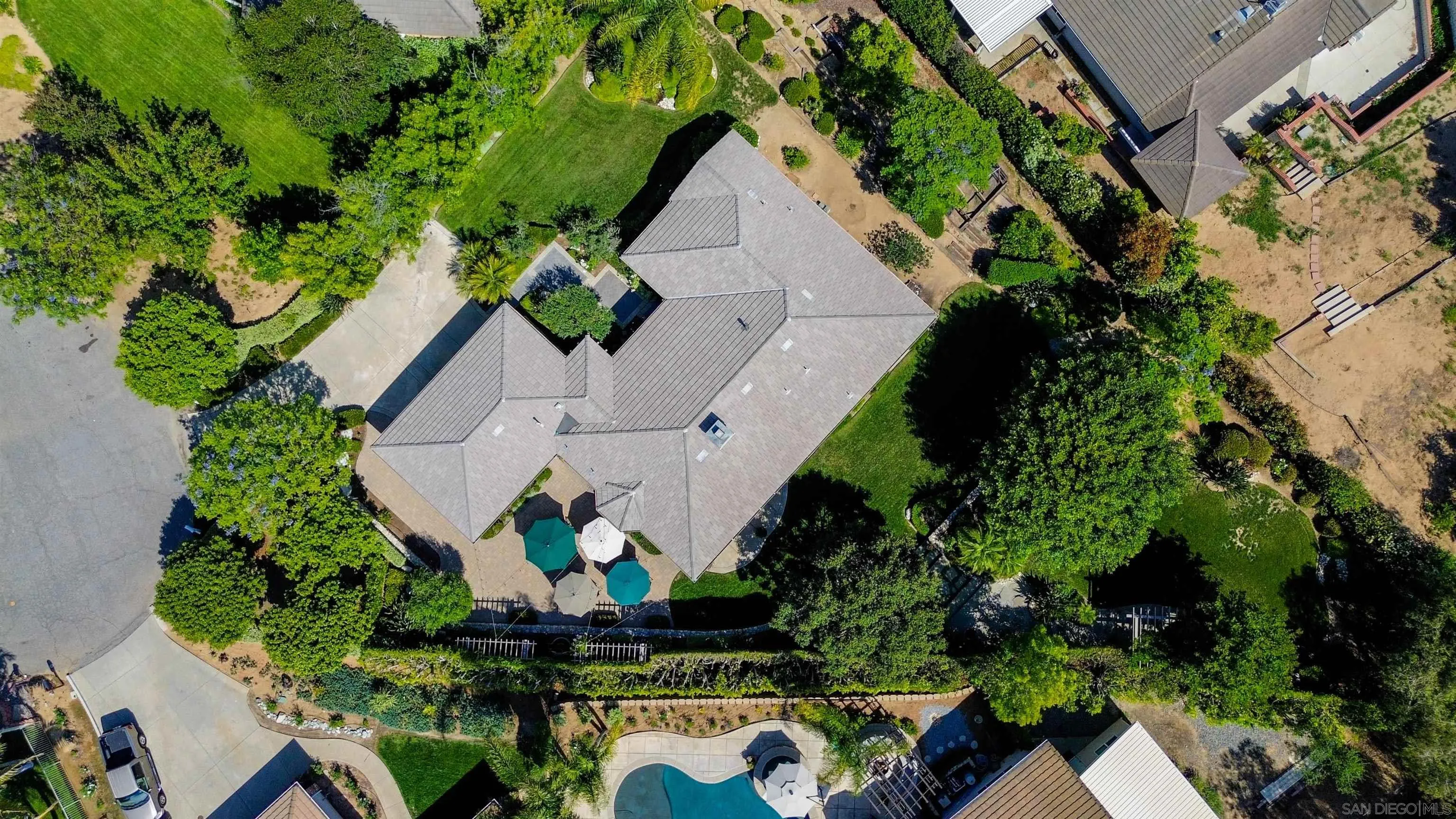 https://cdn.realtyfeed.com/cdn/127/250030582/f08be6c85966b5c40be406d37d3eb5a0.webp