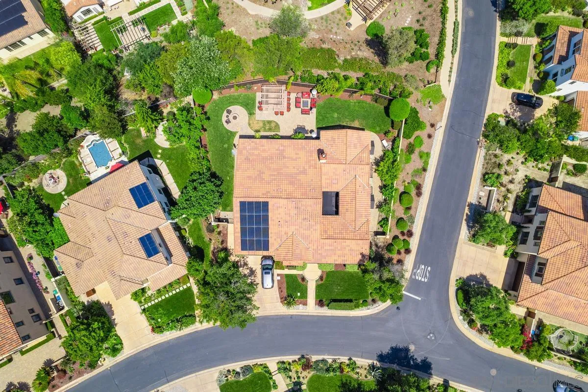 https://cdn.realtyfeed.com/cdn/127/250030585/0f76ea6c0c99ce4cdae1ea703b681ec3.webp