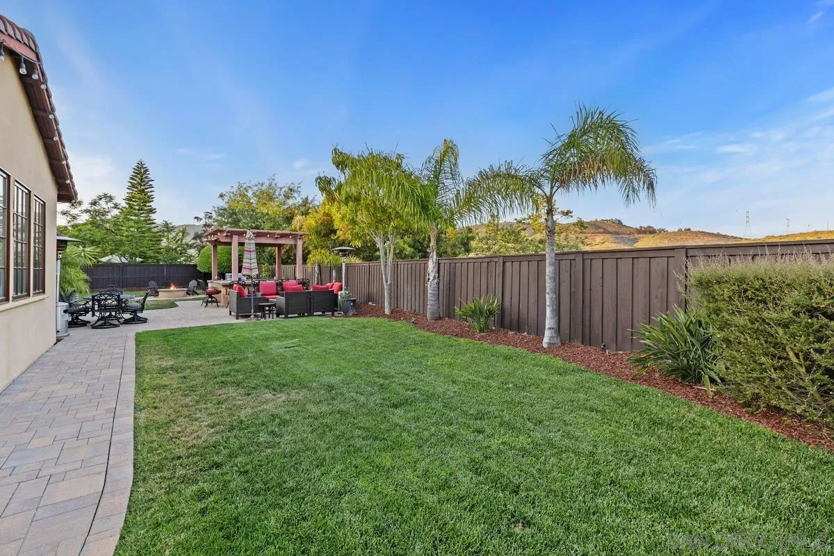 https://cdn.realtyfeed.com/cdn/127/250030585/d69f46c3d3ee437ec9f5c012d643a215.webp