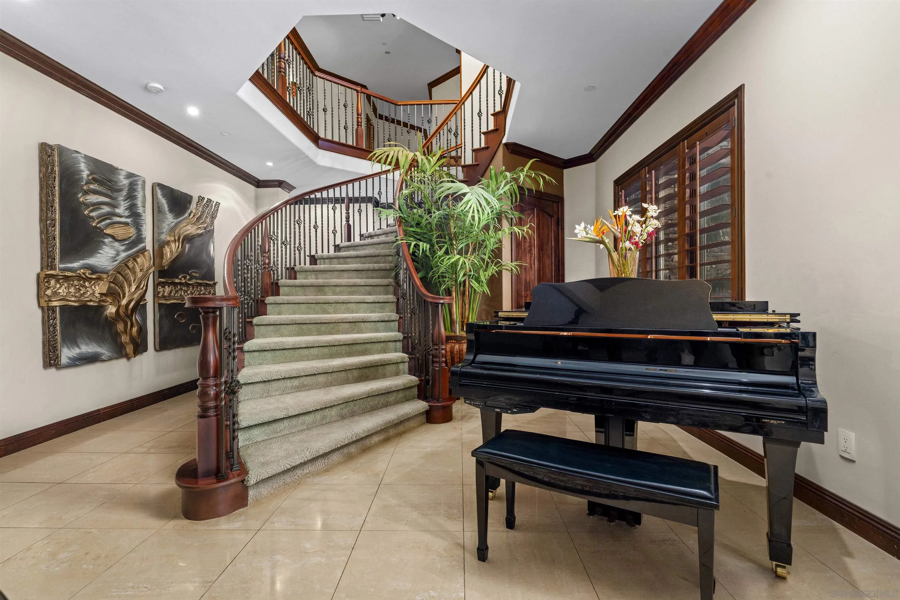 https://cdn.realtyfeed.com/cdn/127/250030592/395a7343c2b4ab773cc6e3c6183288f8.webp