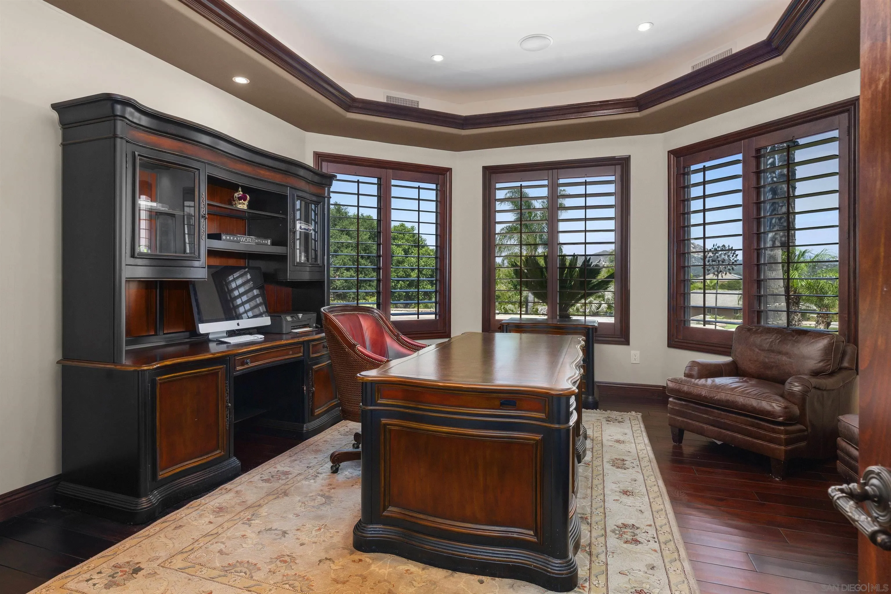 https://cdn.realtyfeed.com/cdn/127/250030592/96c64e1b8606b0f736a6ff0c6c0b57dd.webp