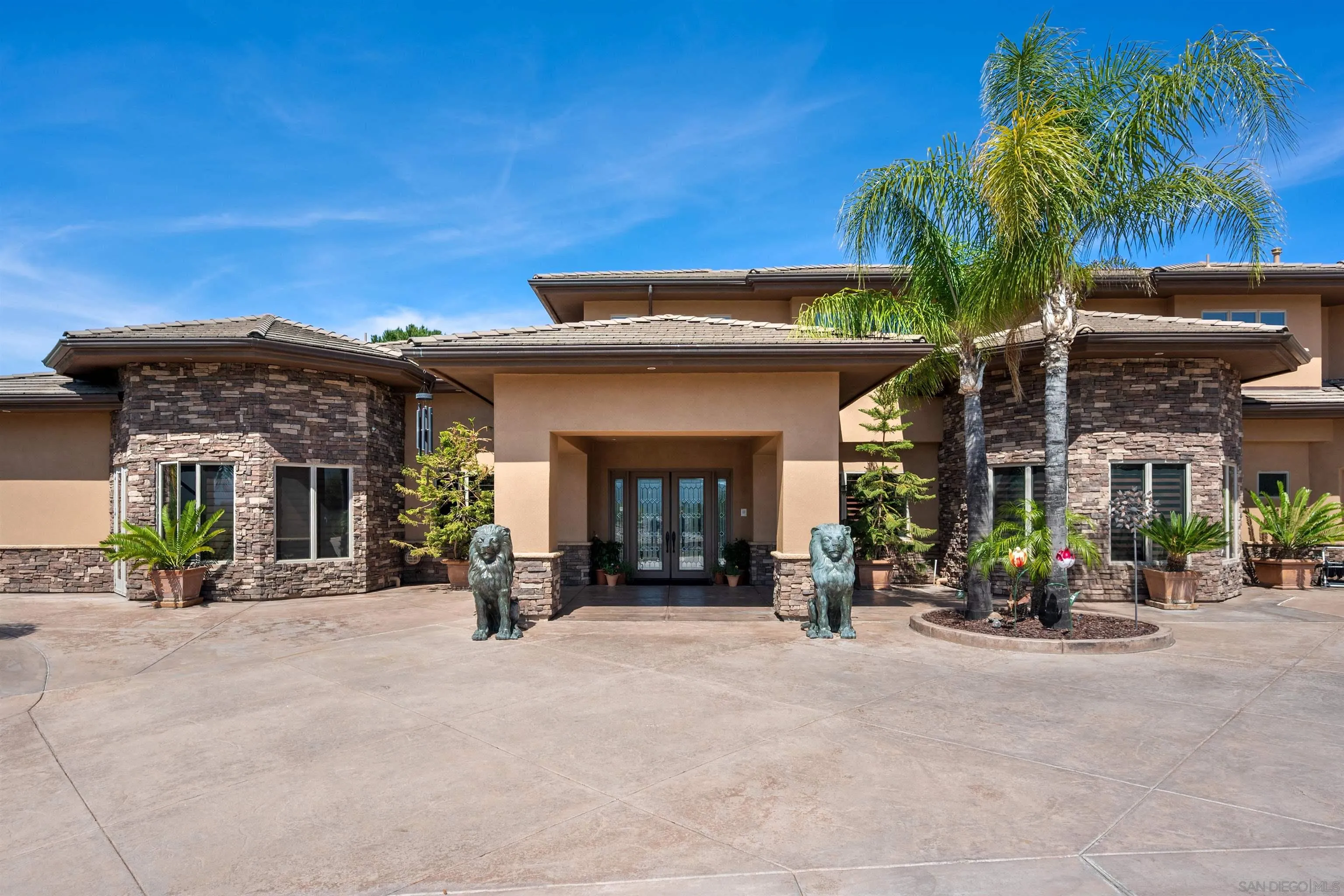 https://cdn.realtyfeed.com/cdn/127/250030592/96c7e61e347e1cc44ad9e9e9731fb72d.webp