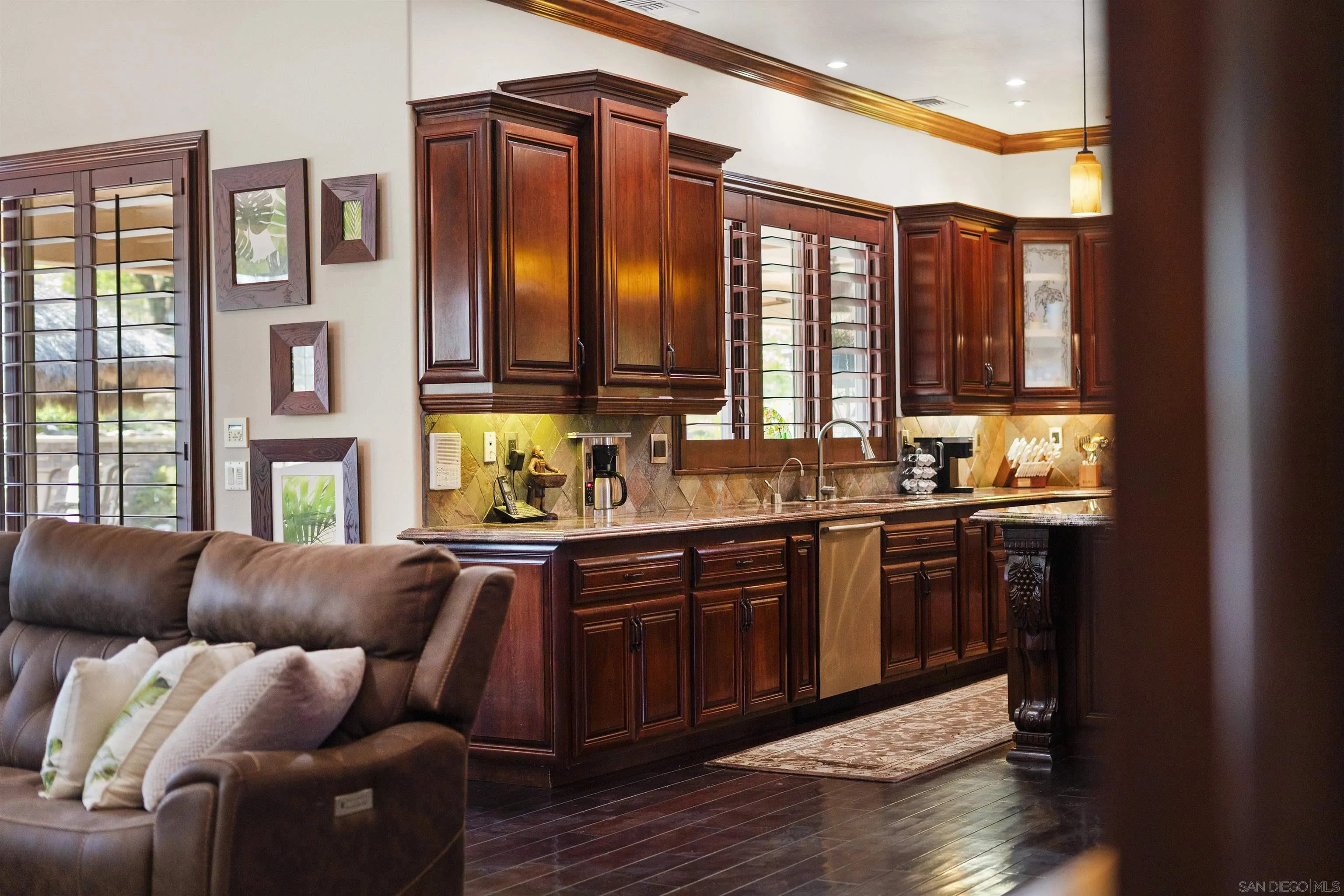 https://cdn.realtyfeed.com/cdn/127/250030592/b0f0dffc960769f80df902b859f74e44.webp