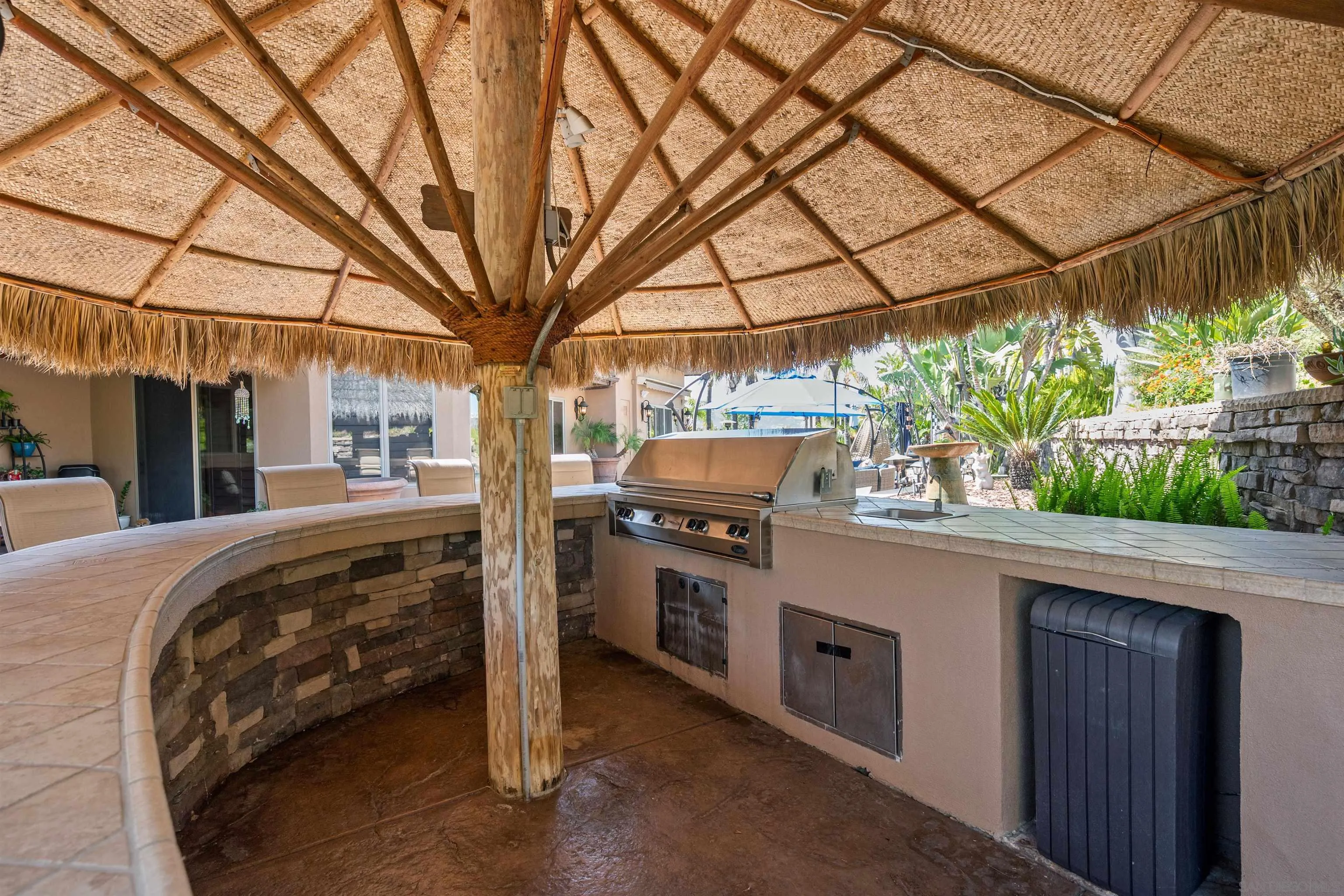 https://cdn.realtyfeed.com/cdn/127/250030592/c3b572e847a0f62aac27eec66e80d166.webp