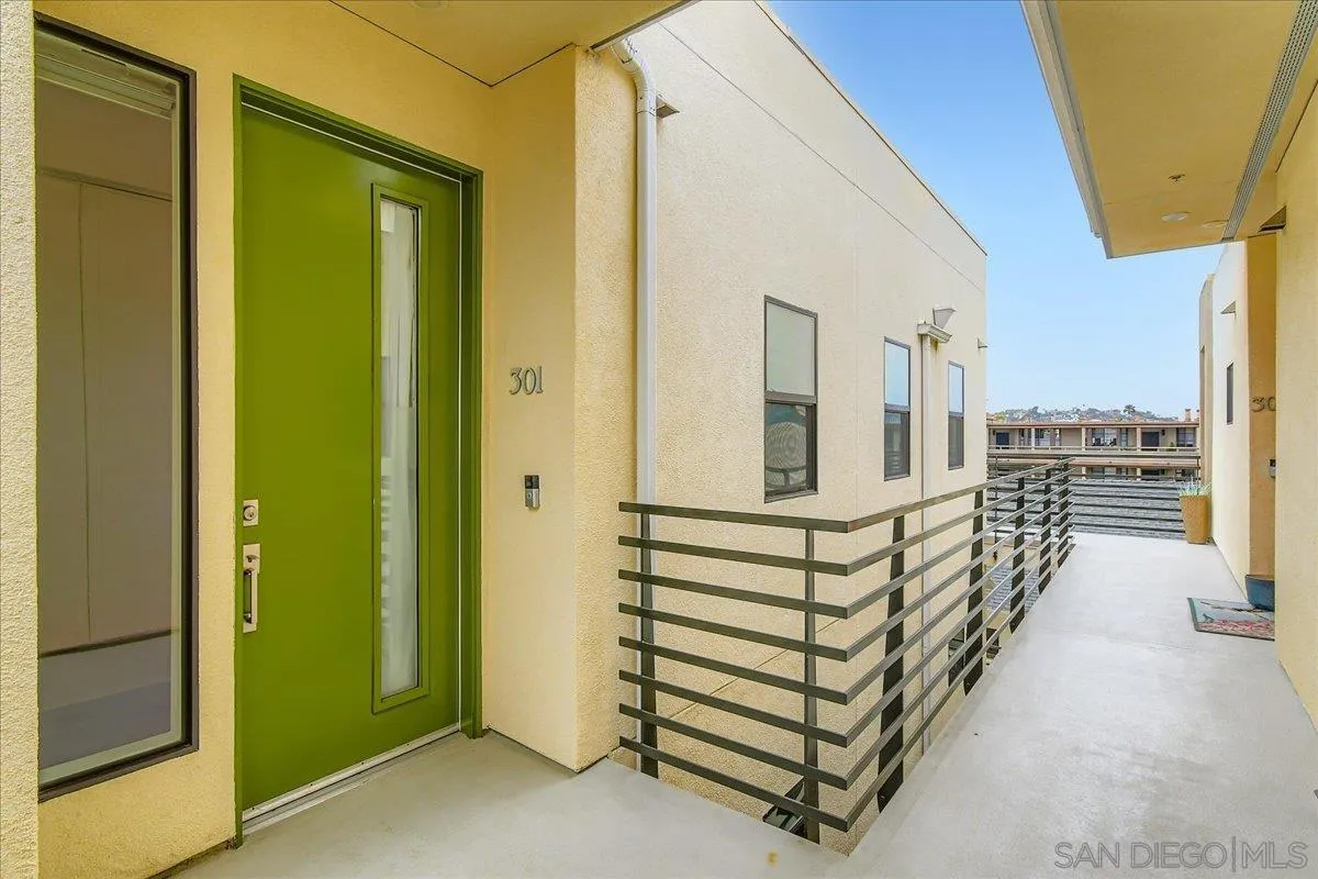 Photo #3: 250030600 Listing 