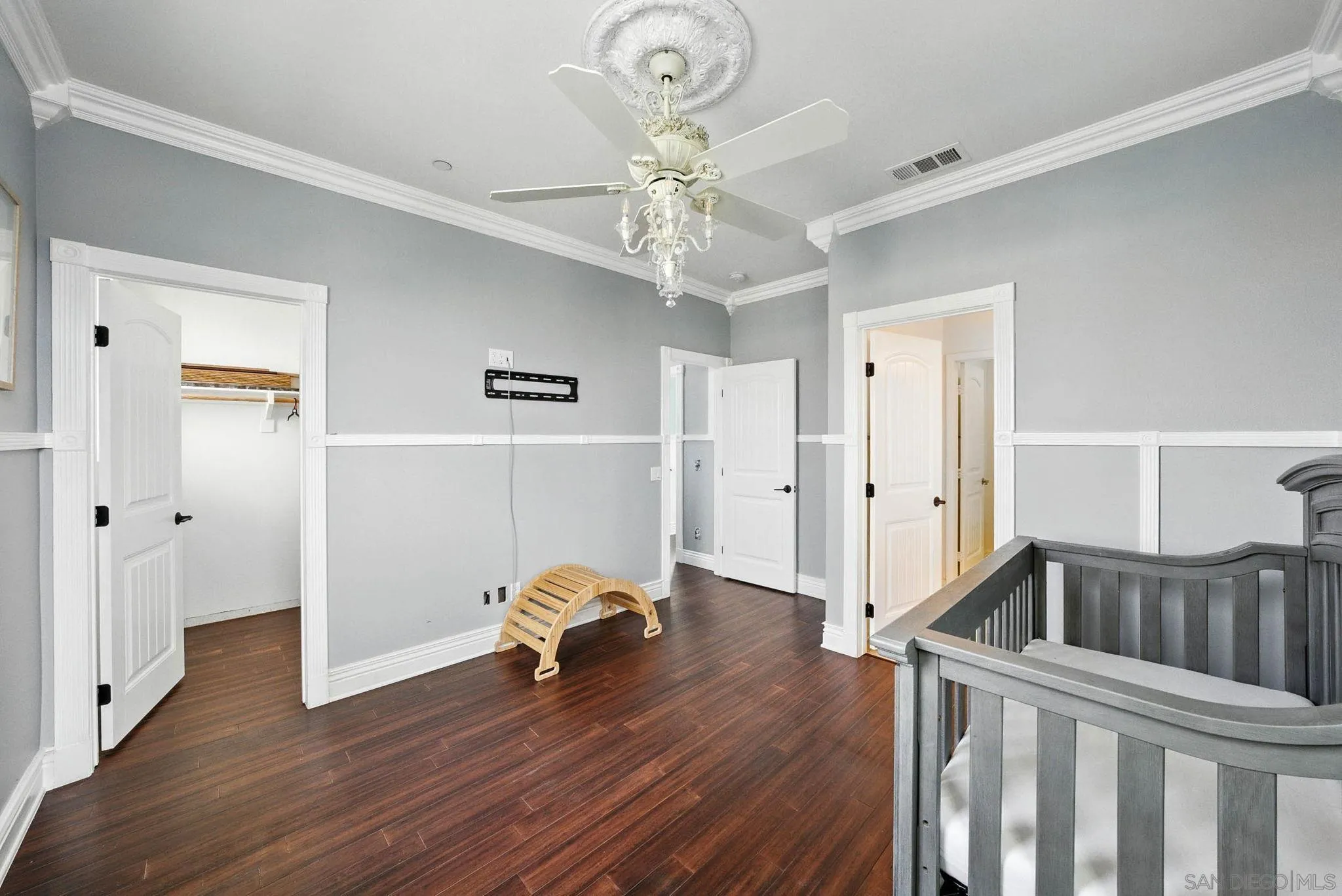 https://cdn.realtyfeed.com/cdn/127/250030606/09395be683bf86ddadb82a25d4bb1986.webp