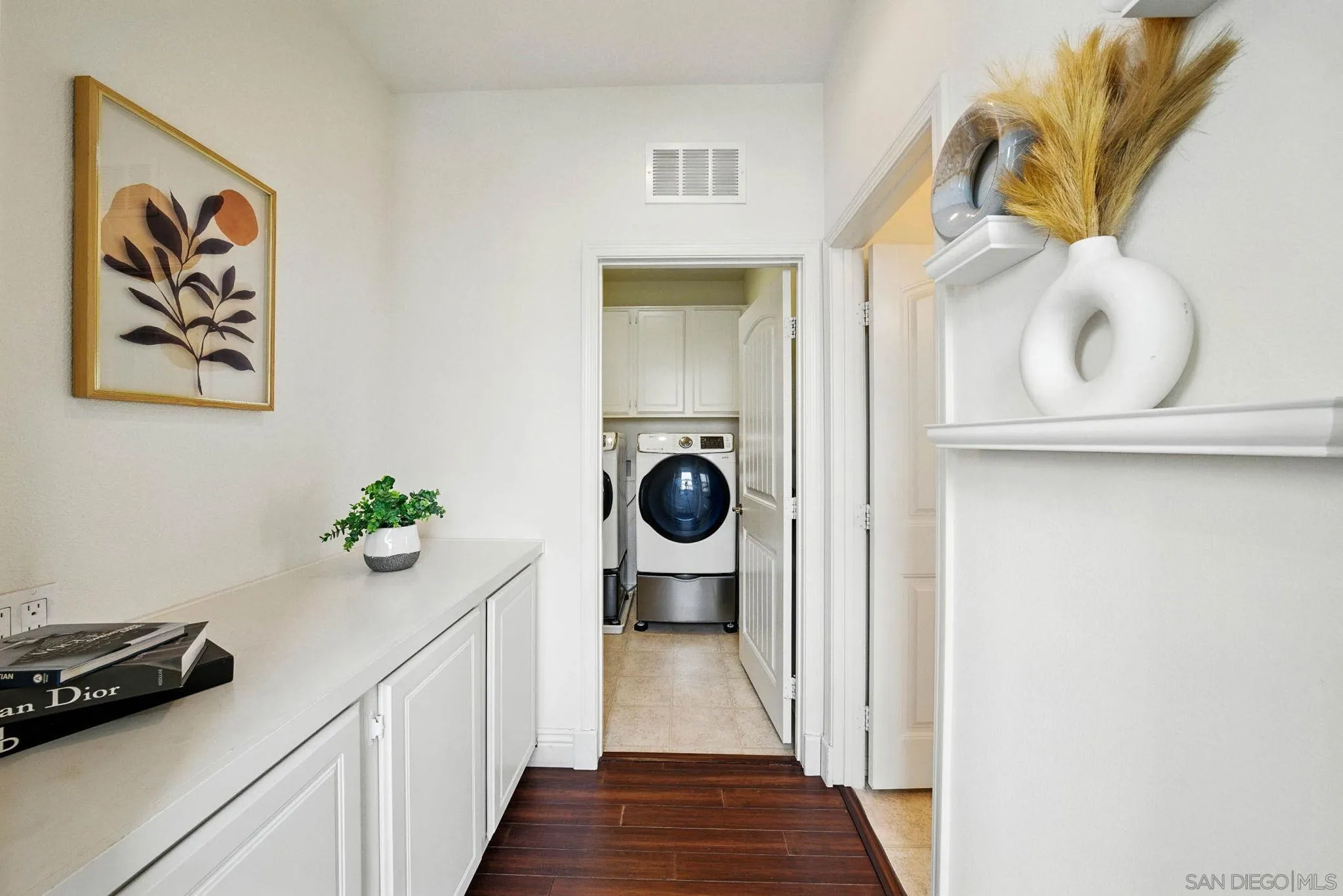 https://cdn.realtyfeed.com/cdn/127/250030606/13ac97ca7cc24c95ea9c155dee1eb73c.webp