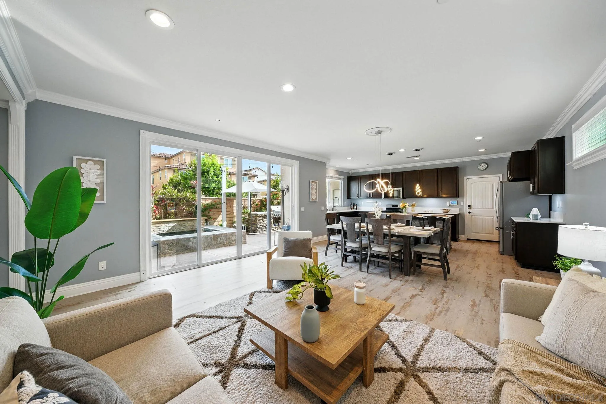 https://cdn.realtyfeed.com/cdn/127/250030606/3e3d08994384dfac01e5ff7419422d74.webp