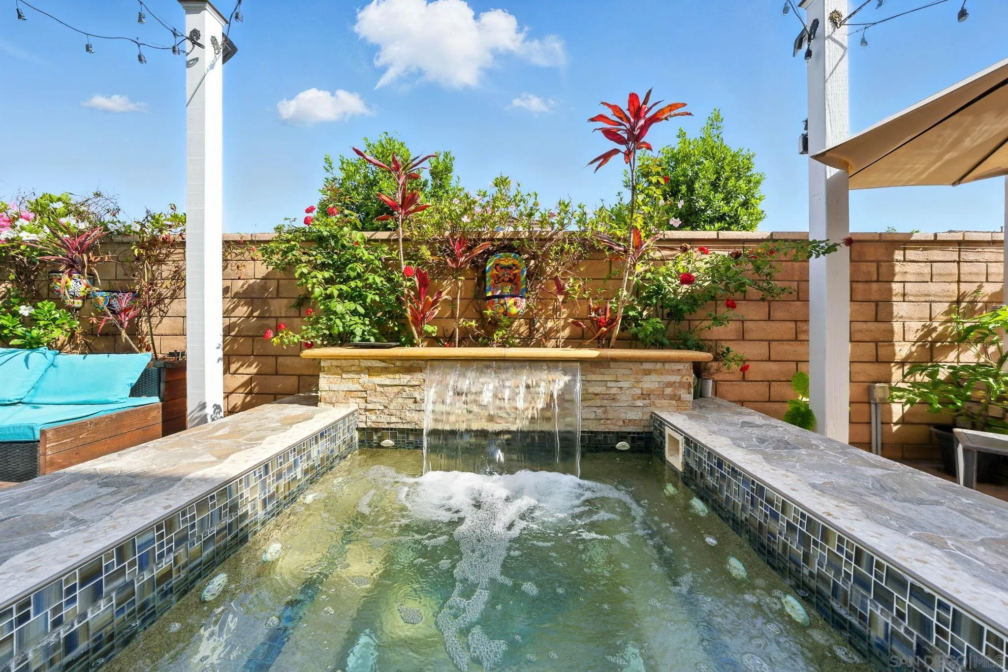 https://cdn.realtyfeed.com/cdn/127/250030606/a9637585f9458d2ceaa6db50c93da08d.webp