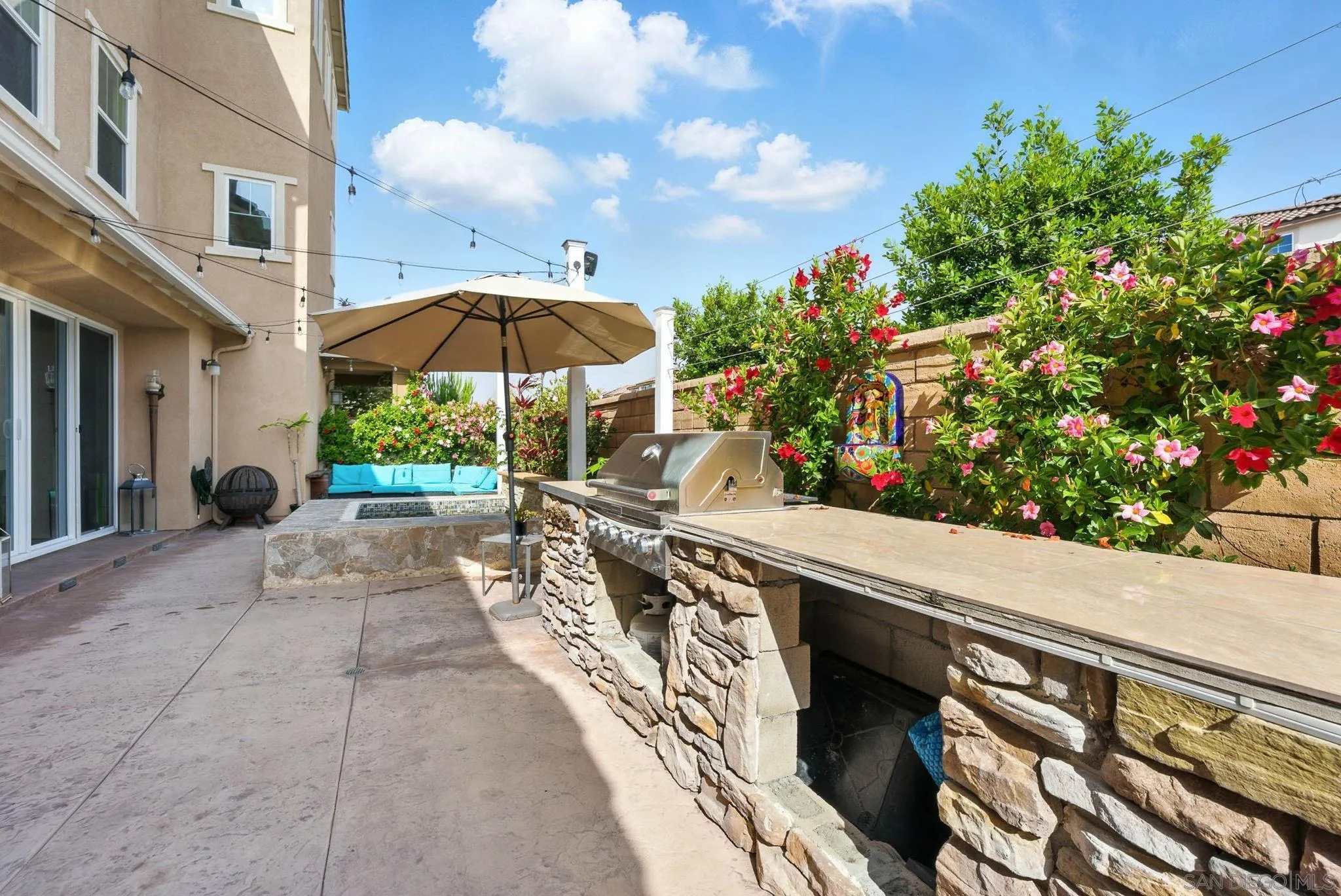 https://cdn.realtyfeed.com/cdn/127/250030606/aed59845eff5fab1e5ce3ba105f09bf8.webp