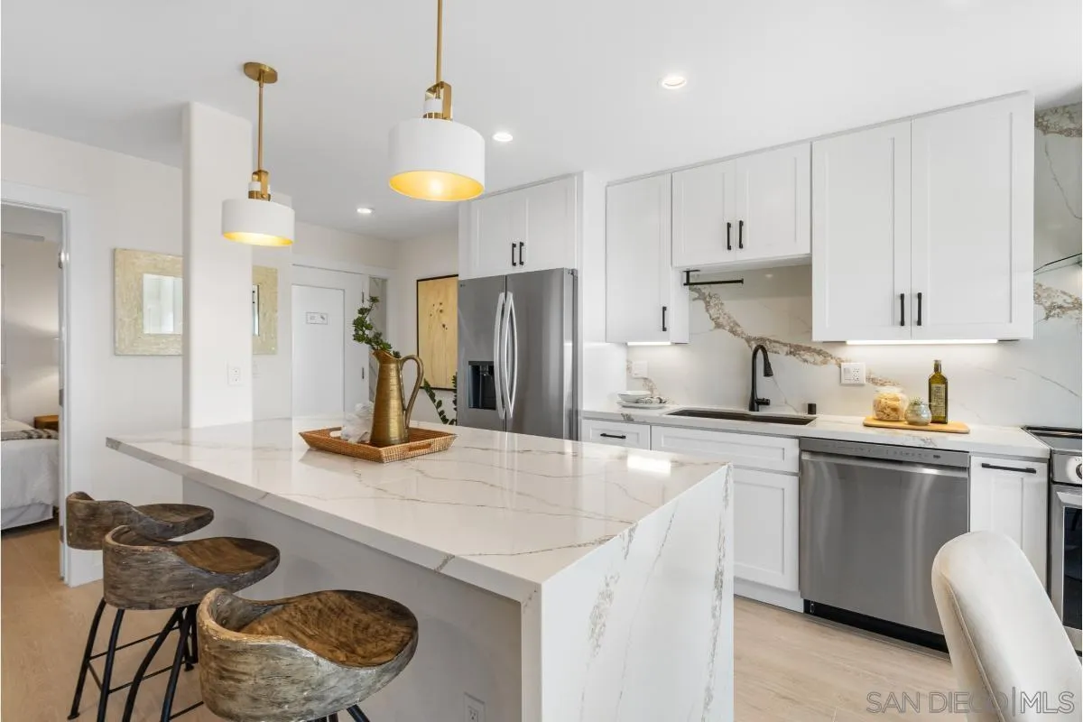 Photo #5: 250030621 Listing 