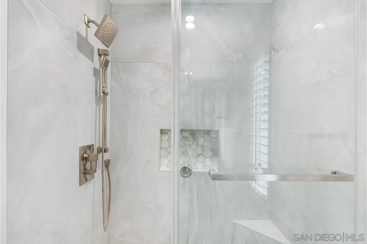Photo #23: 250030621 Listing: Photo #23