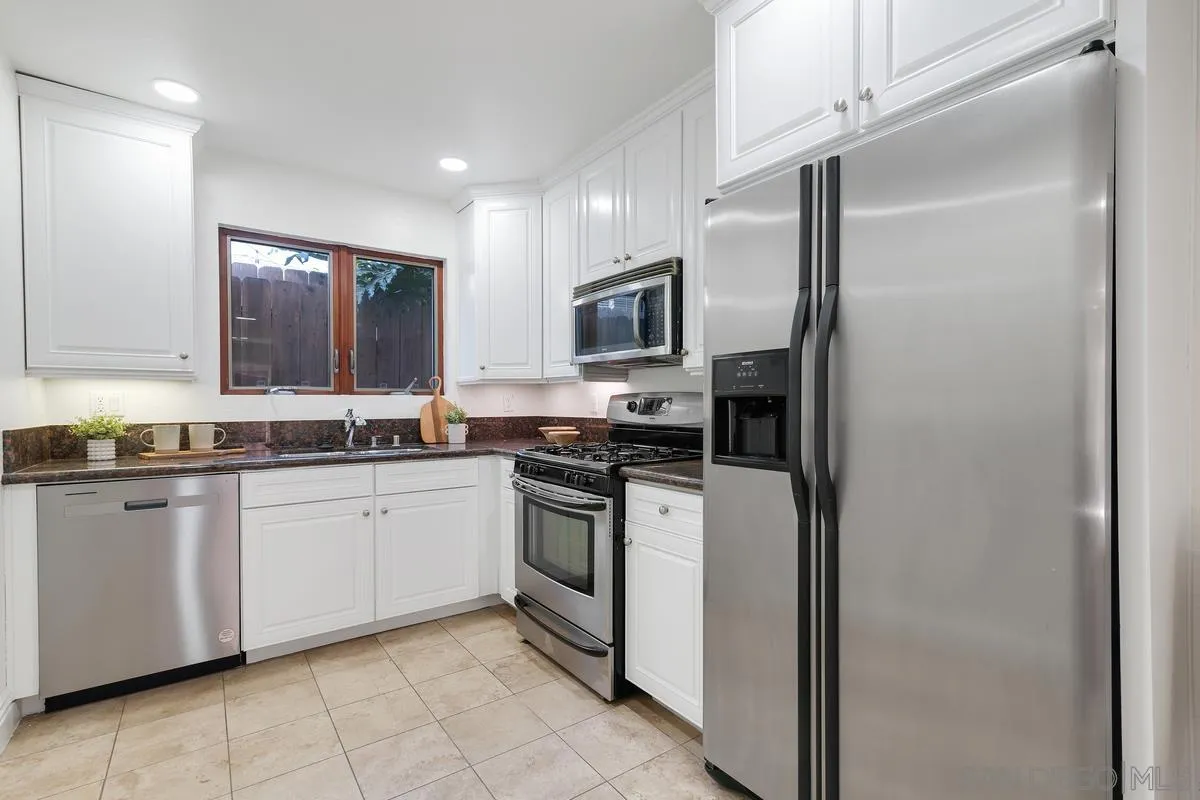 https://cdn.realtyfeed.com/cdn/127/250030626/81c4f9d6ffc09034268967008d364ac4.webp