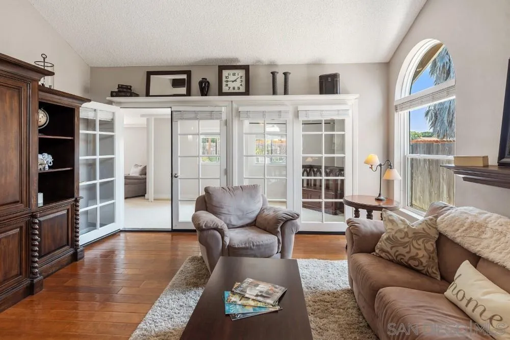 https://cdn.realtyfeed.com/cdn/127/250030629/c2d9717f6482b301e128b09361d2e444.webp