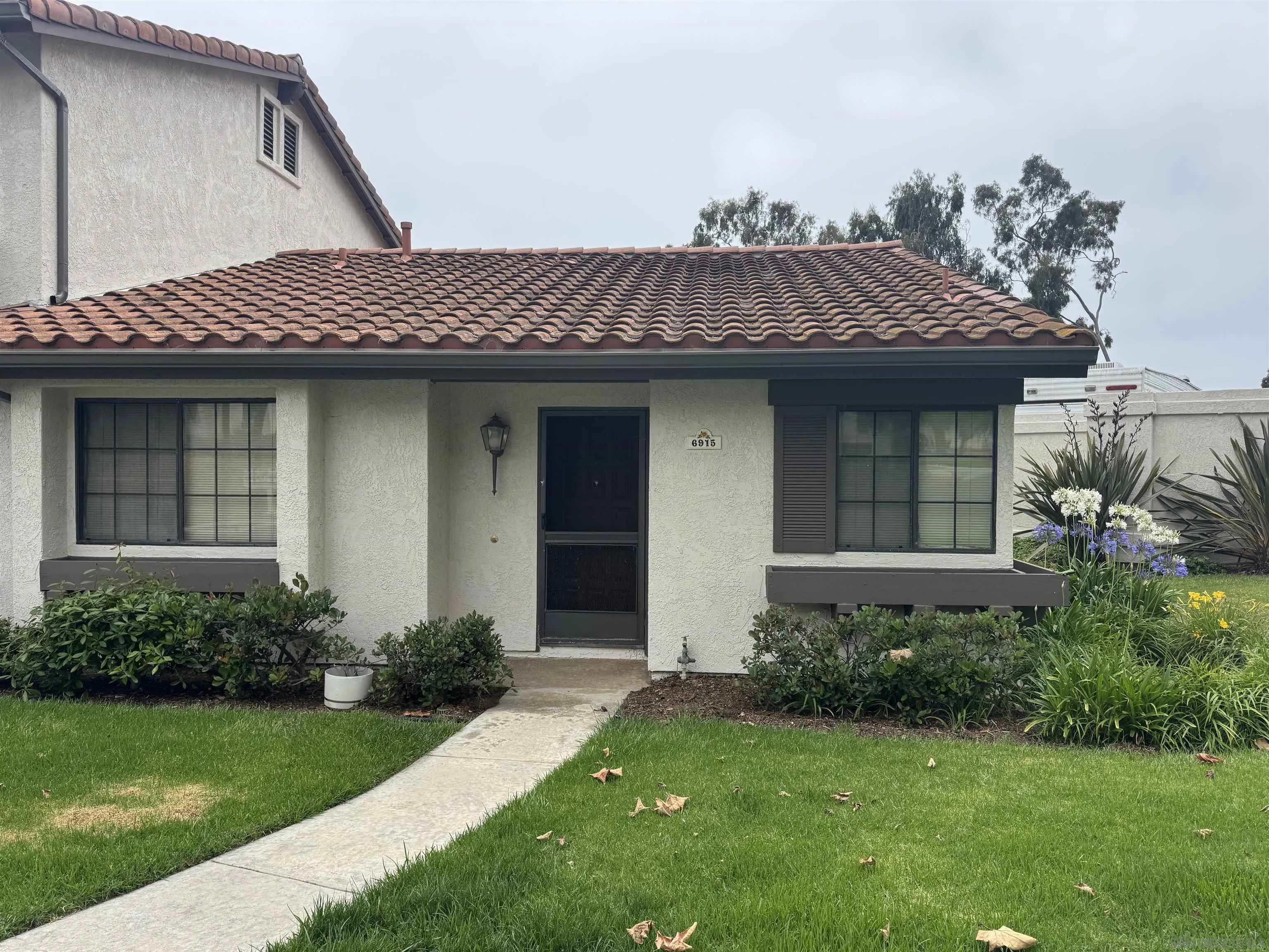 More Details about MLS # 250030633 : 6915 PEAR TREE DRIVE