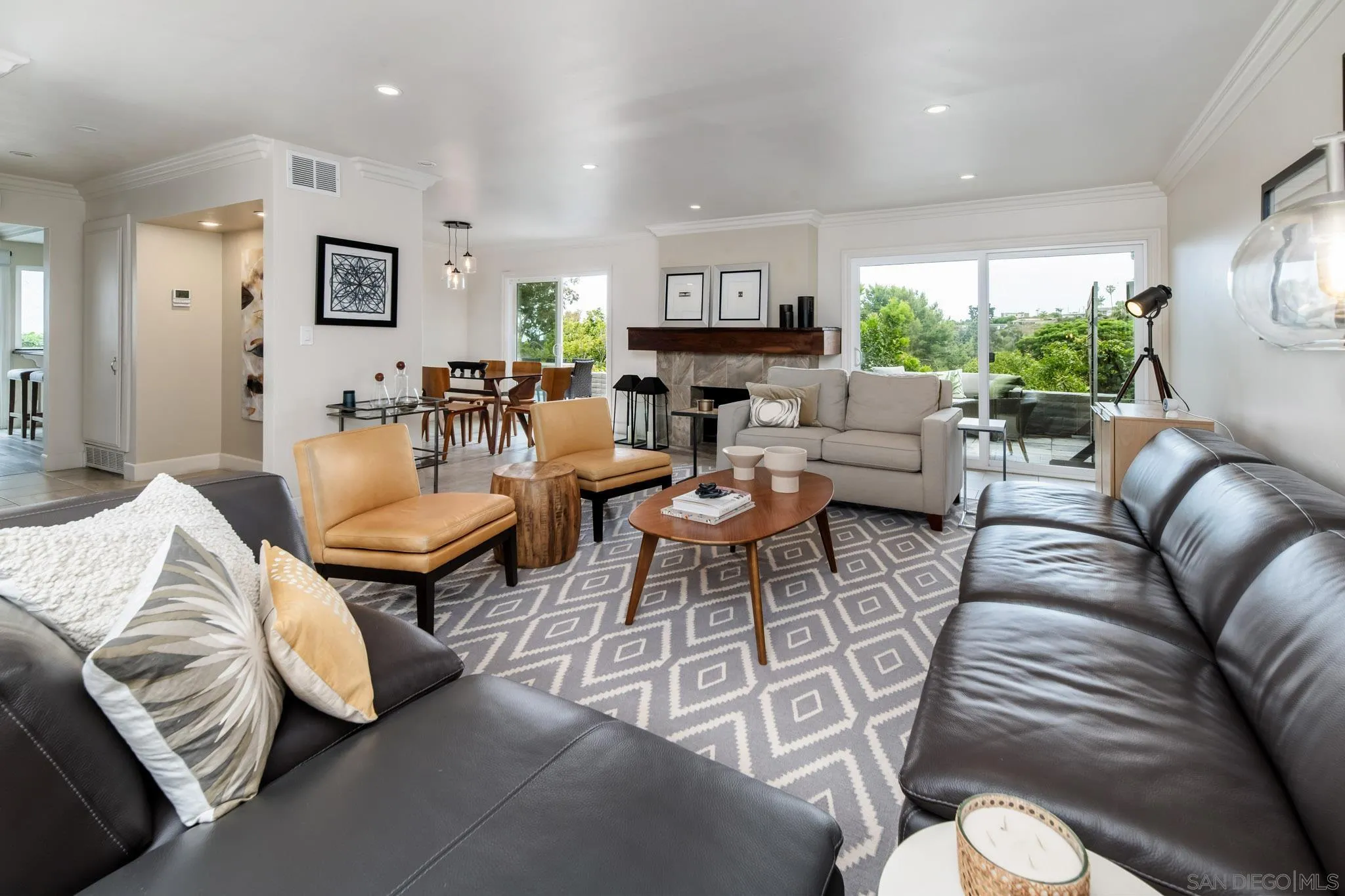 La Jolla, CA 92037