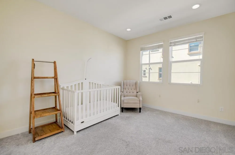 https://cdn.realtyfeed.com/cdn/127/250030651/3611cf08a2c0923061e51a49b8d98a67.webp